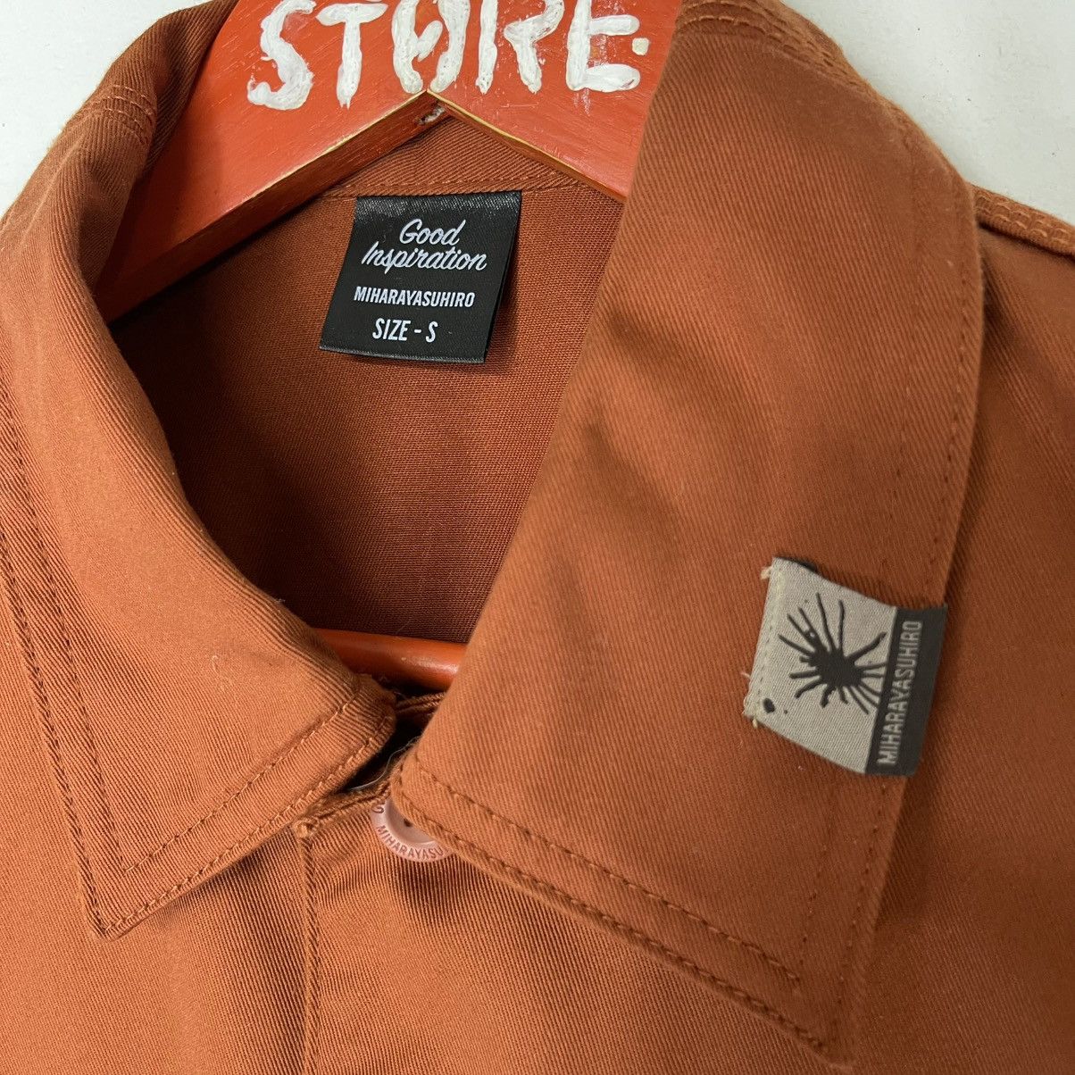 GU × Japanese Brand × Maison MIHARA YASUHIRO Miharayasuhiro X GU Chef Jacket MY Orange Size US S / EU 44-46 / 1 - 6 Thumbnail