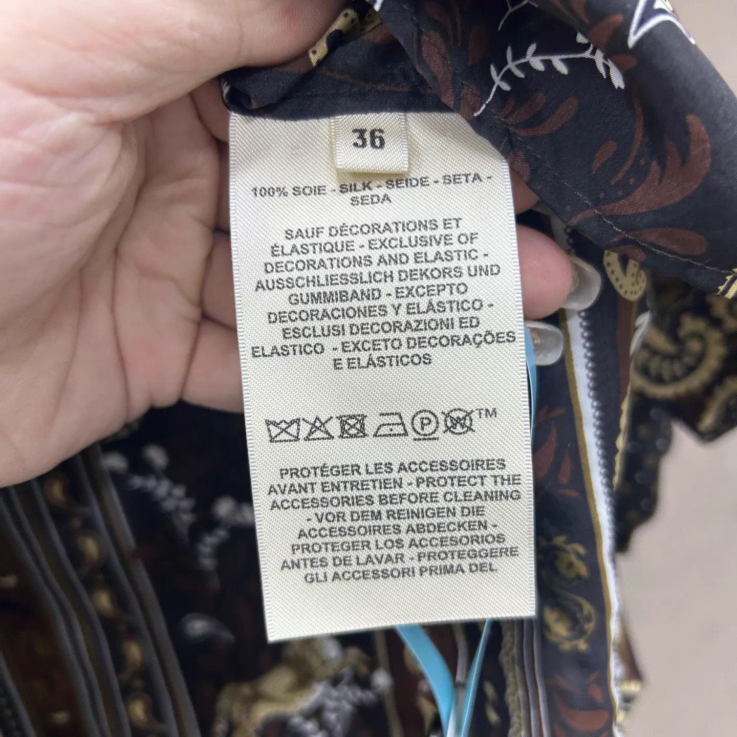 Hermes Hermes Women's 25 Painterly Silk Shirt 36 99 New Size XS / US 0-2 / IT 36-38 - 4 Thumbnail