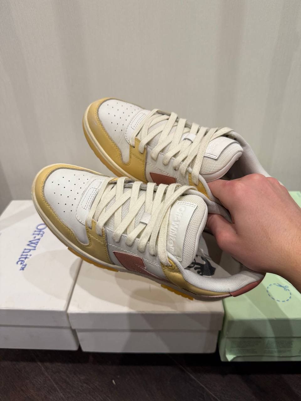 Off-White Off White out of office Size US 8 / EU 41 - 3 Thumbnail
