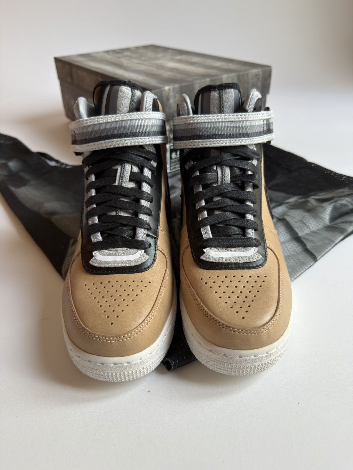 Nike × Riccardo Tisci Nike x Riccardo Tisci Air Force 1 Mid Vachetta Tan Size US 6.5 / EU 39-40 - 2 Thumbnail