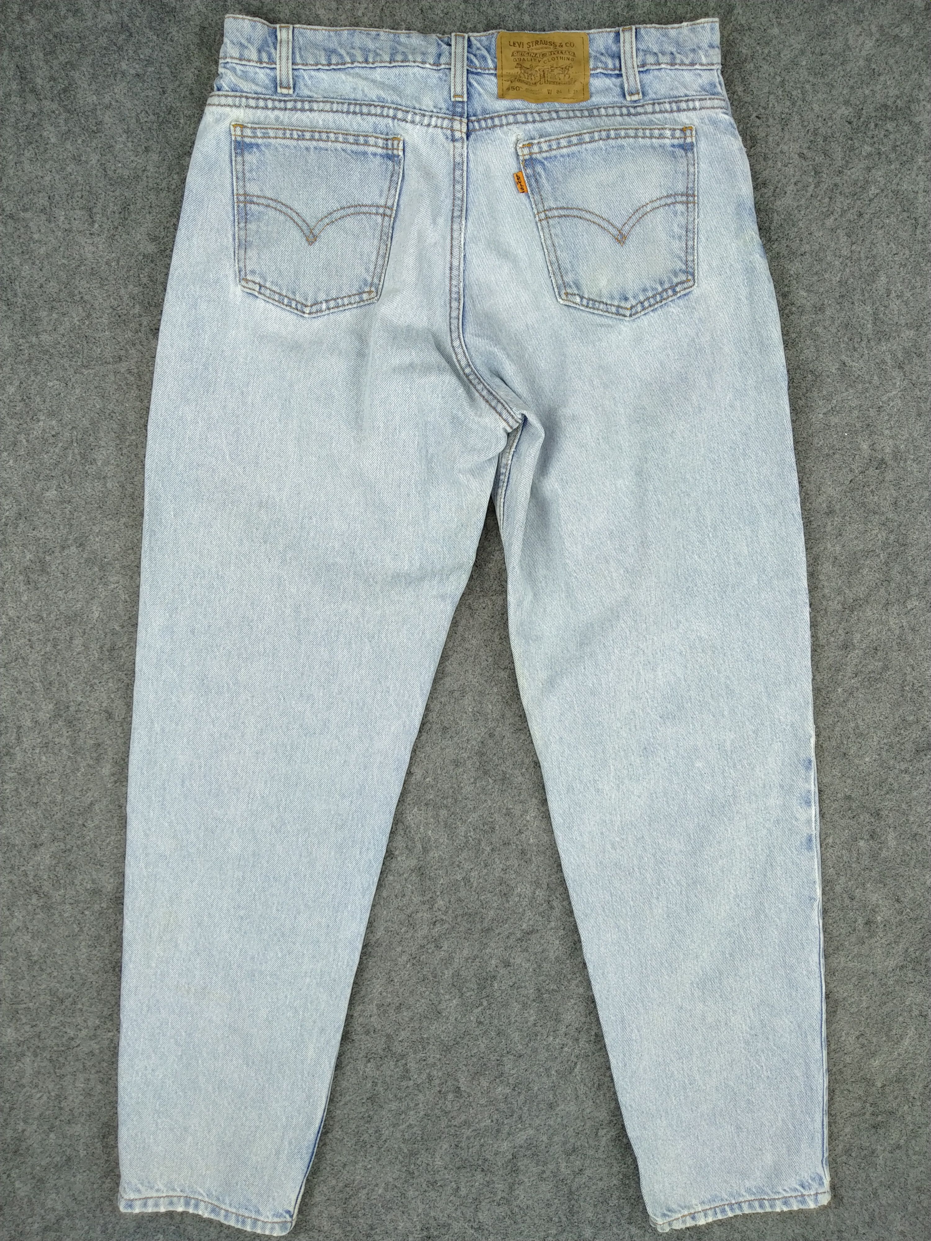 Levi's Light Wash Vintage Levi's 550 Relaxed Fit Denim 33x31 -JN487 Size US 33 - 2 Thumbnail