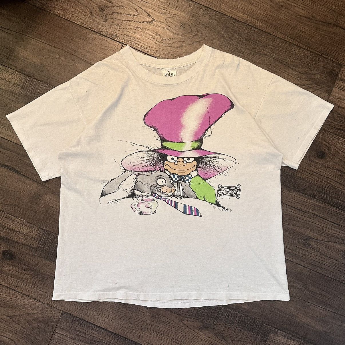 トップス 90s Alice in Wonderland MadHatter tee Vintage 90s Alice In Wonderland Mad Hatter Shirt | eBay