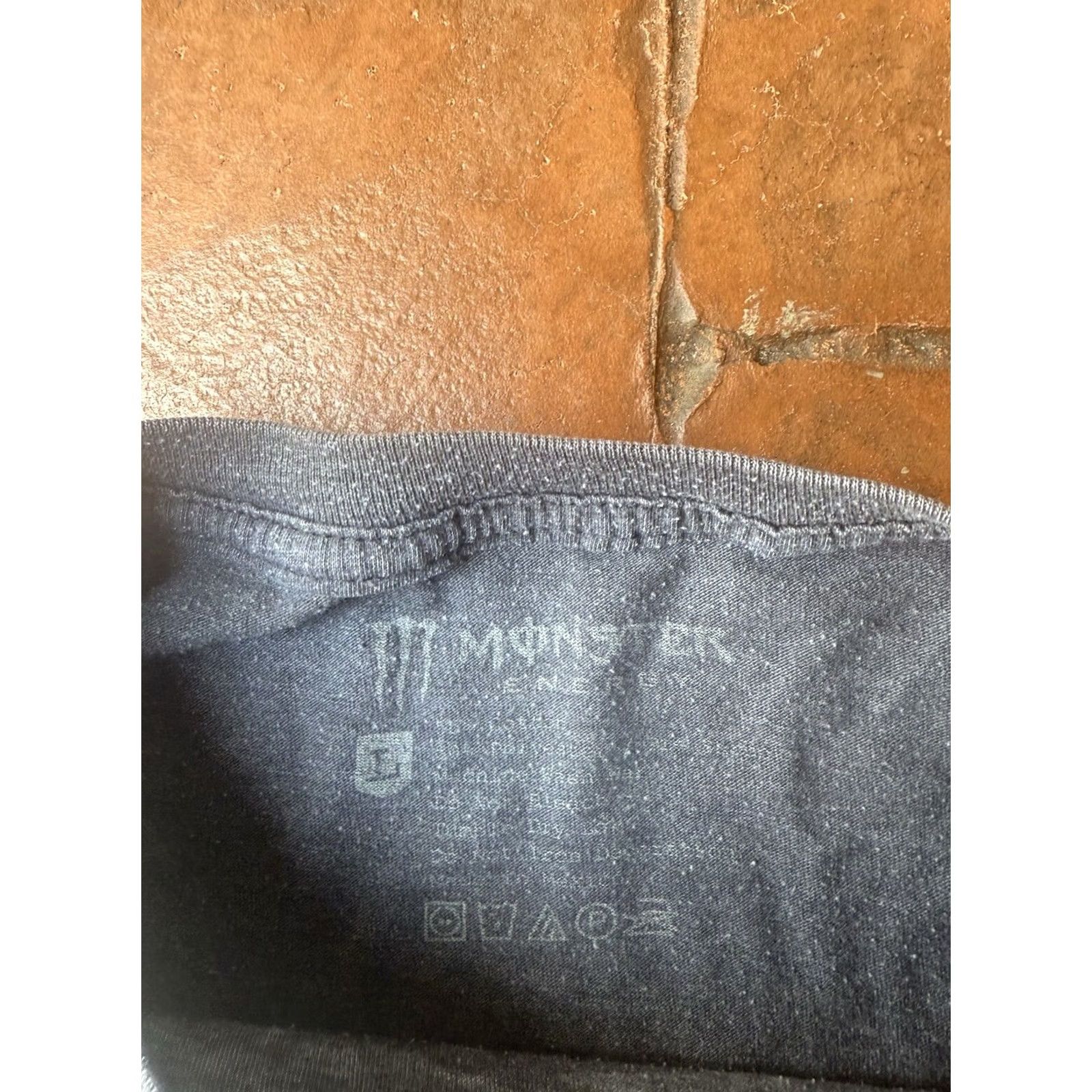 Vintage VINTAGE Monster Energy Skull Graphic T-Shirt Men’s Large Gray Cotton Crew Neck Short Sleeve Size US L / EU 52-54 / 3 - 2 Thumbnail