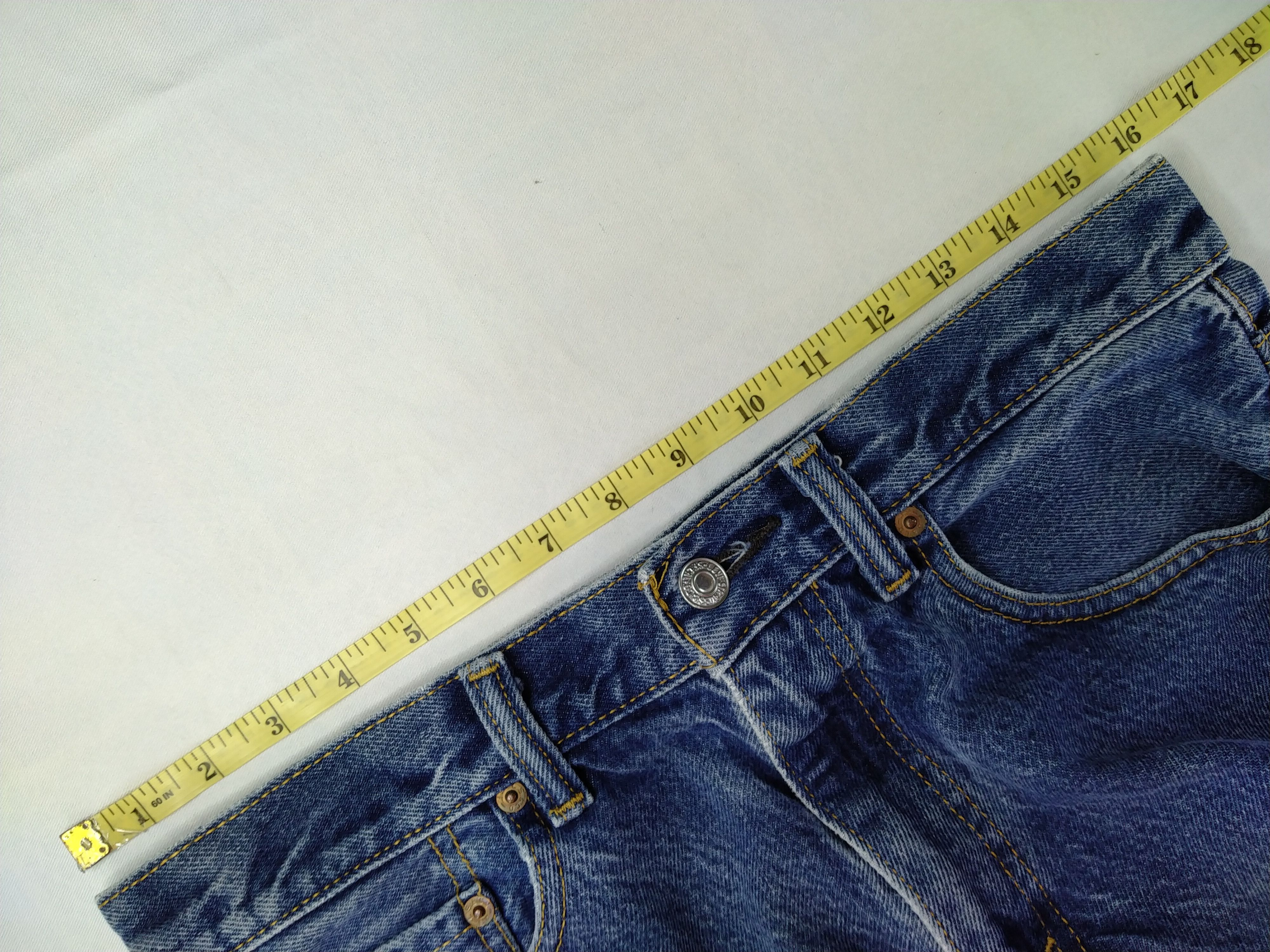 Levi's Distressed Blue Vintage Levi's 550 Denim 32 x 35.5 -JN534 Size US 32 / EU 48 - 5 Thumbnail