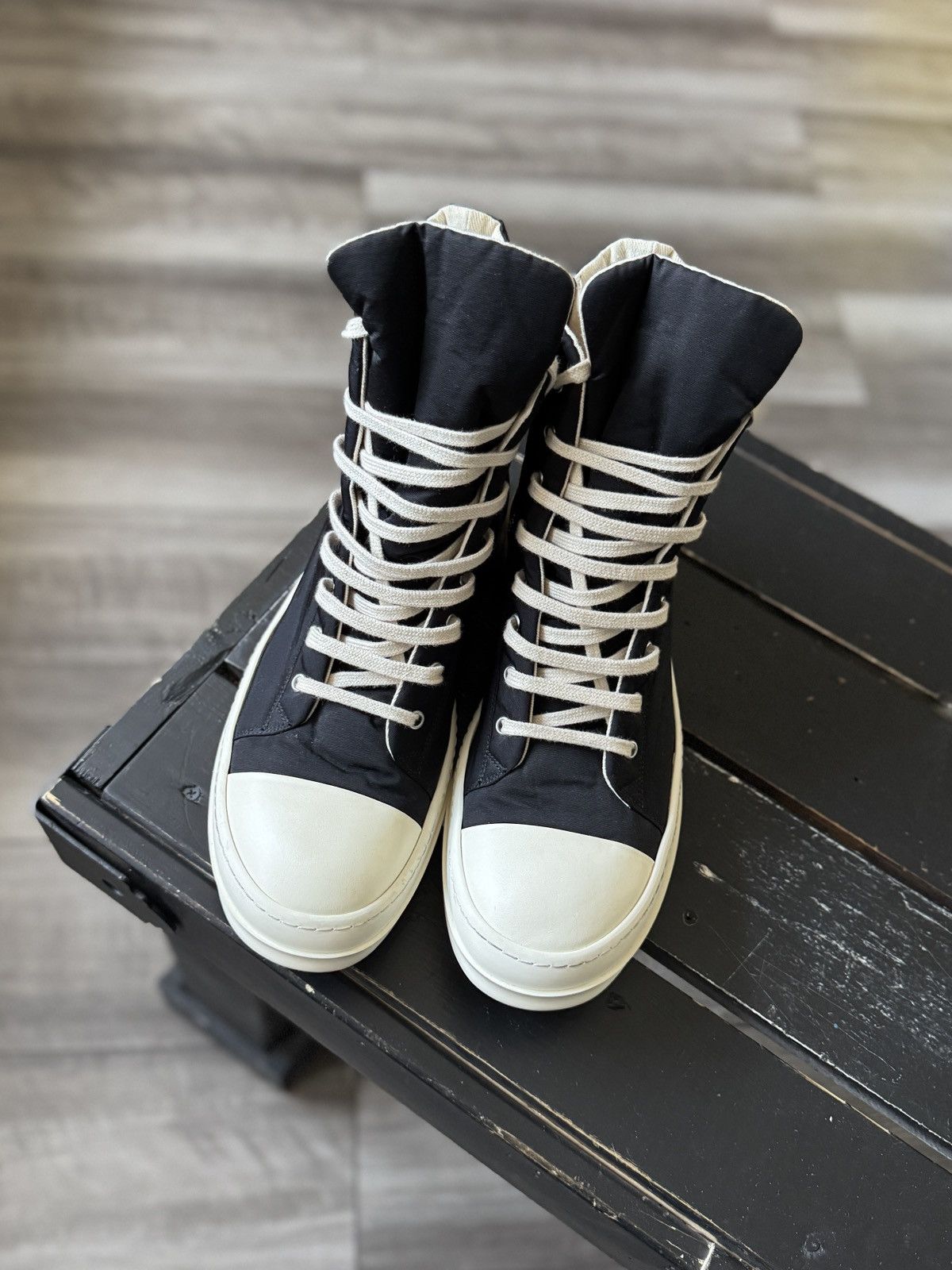 Rick Owens Rick Owens DRKSHDW Strobe Padded Black Milk Size US 10 / EU 43 - 3 Thumbnail