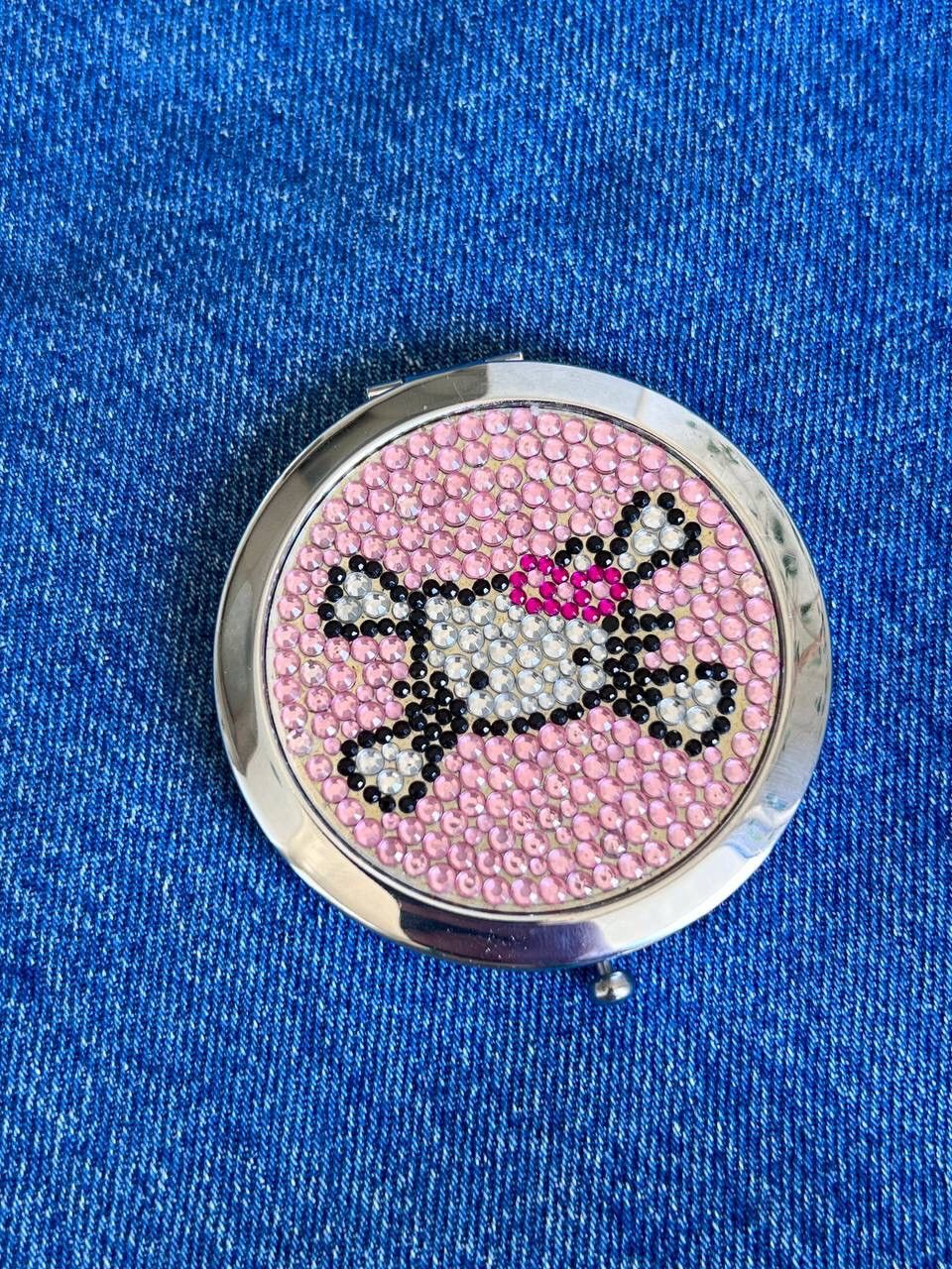 Japanese Brand × Vintage Vintage Hello Kitty Japanese style futuristic Steel Mirror Size ONE SIZE - 1 Thumbnail