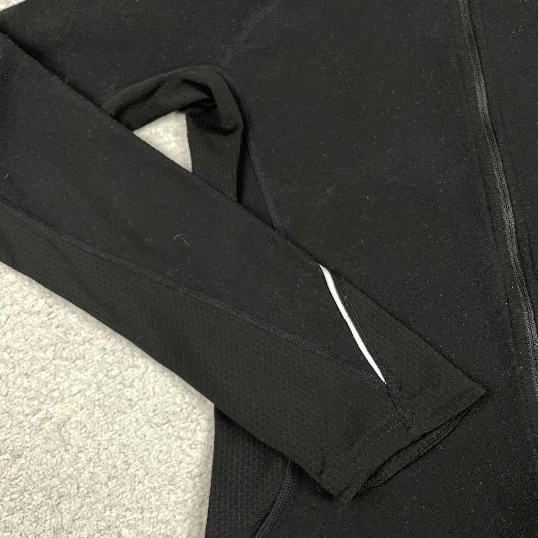 The North Face VINTAGE The North Face Flight Series Jacket Womens S Black Fleece Zip Full Thumb Loops Activewear Mens? Size S / US 4 / IT 40 - 4 Thumbnail