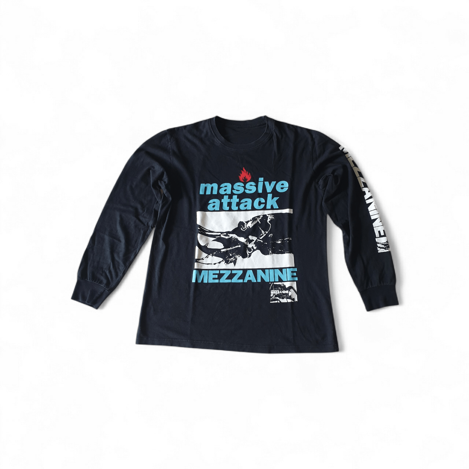 Band Tees Massive attack y2k long sleeve shirt Size US M / EU 48-50 / 2 - 1 Thumbnail