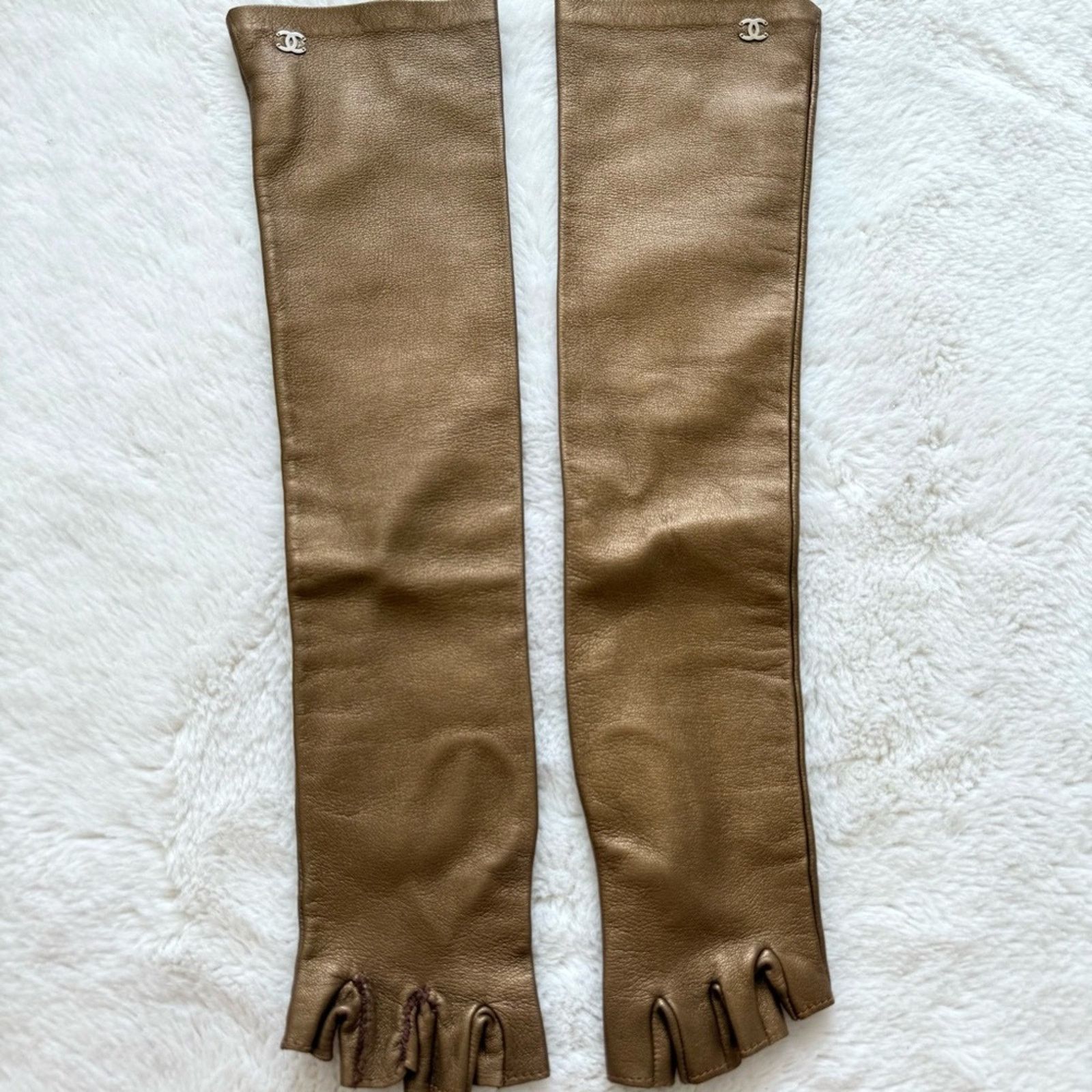 Chanel CHANEL women bronze gloves Authentic Size ONE SIZE - 1 Thumbnail