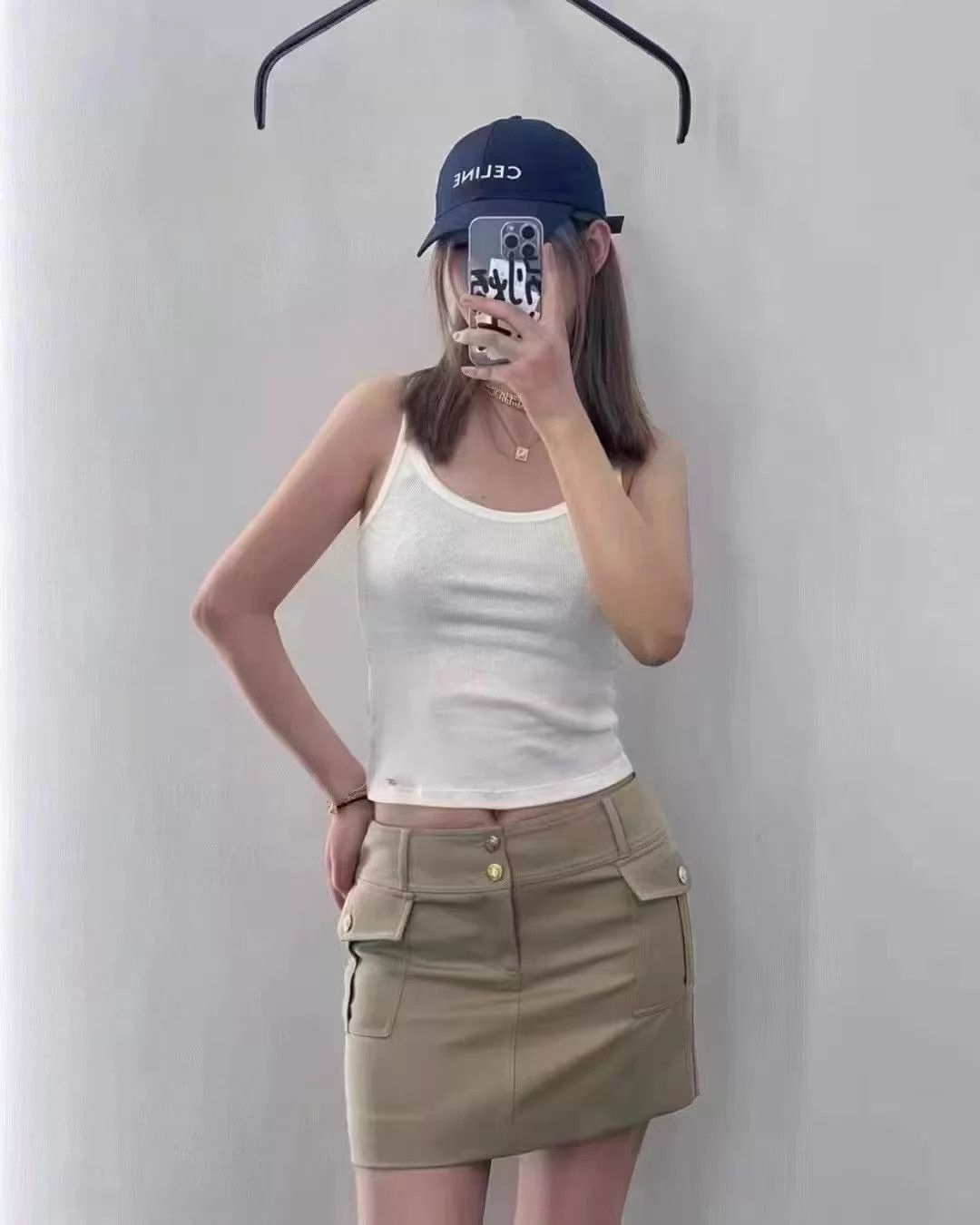 Celine Celine 23 Gold Button Khaki Mini Skirt 36 Size 26" / US 2 / IT 38 - 4 Thumbnail