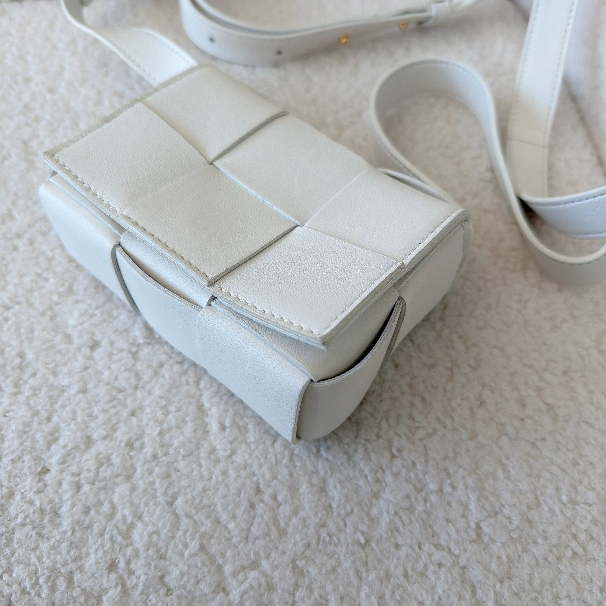Bottega Veneta BOTTEGA VENETA CASSETTE Intreccio White Bag Size ONE SIZE - 7 Thumbnail
