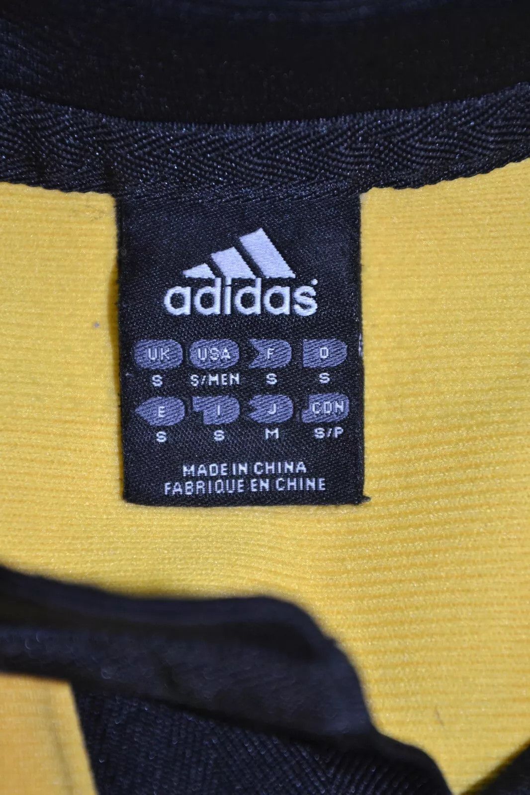 Adidas HURRICANES 2003 RUGBY UNION SHIRT JERSEY ADIDAS SIZE S ADULT Size US S / EU 44-46 / 1 - 8 Thumbnail