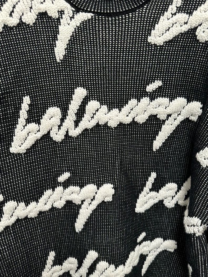 Balenciaga Balenciaga Cursive alphabet bullet screen sweater Size US S / EU 44-46 / 1 - 3 Thumbnail