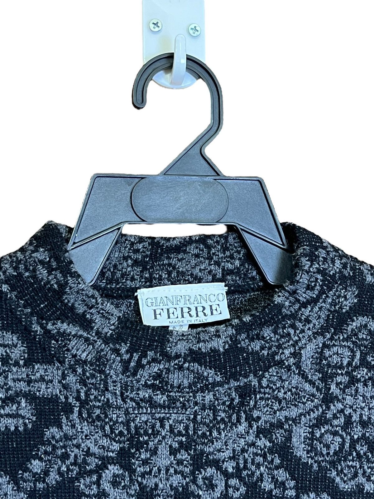 Gianfranco Ferre VINTAGE GIANFRANCO FERRE PURE LANA WOOL KNIT SWEATS Size US M / EU 48-50 / 2 - 5 Thumbnail