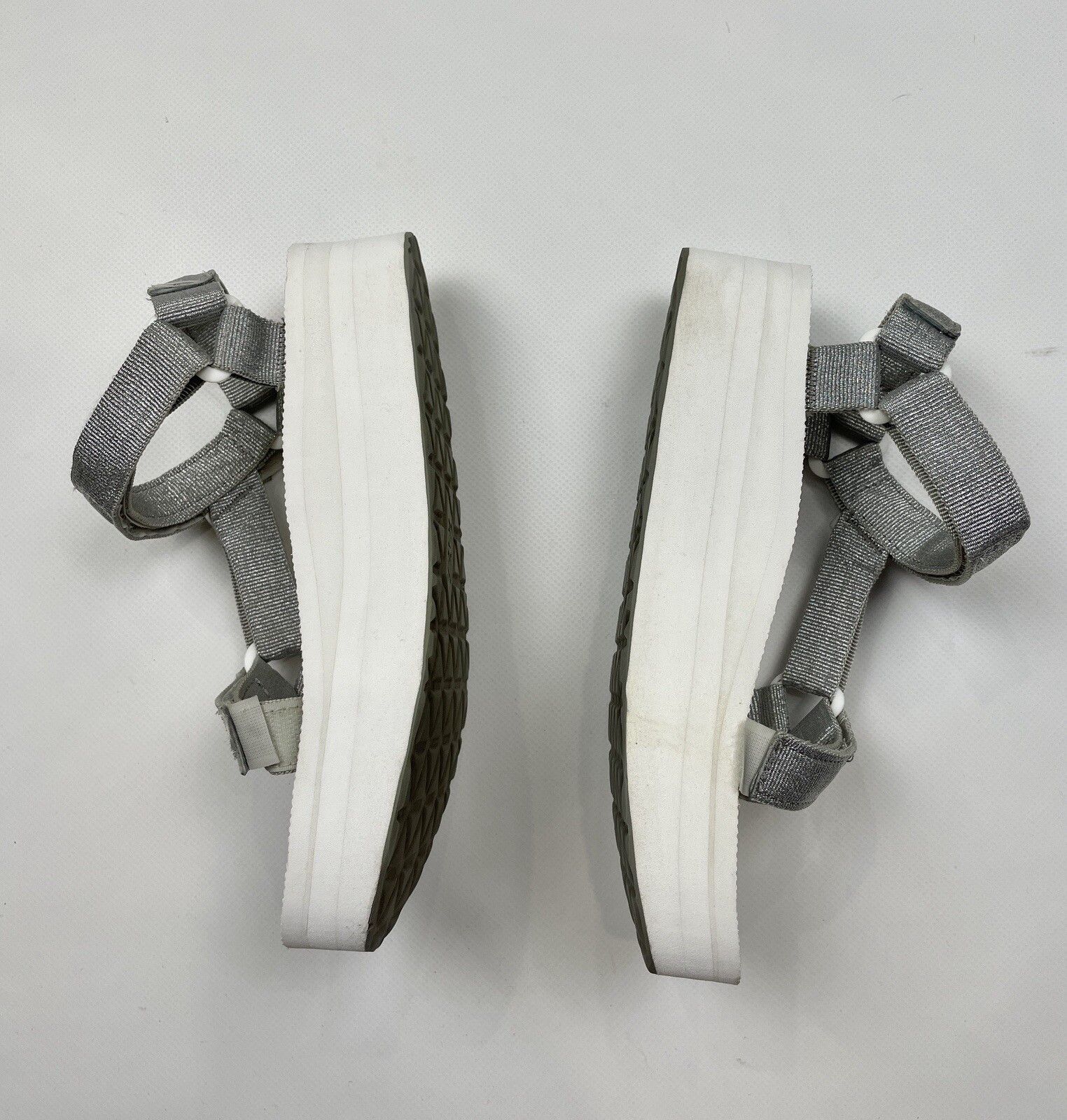 Teva Teva Silver Flatform Sandals Platform Size US 9 / IT 39 - 7 Thumbnail