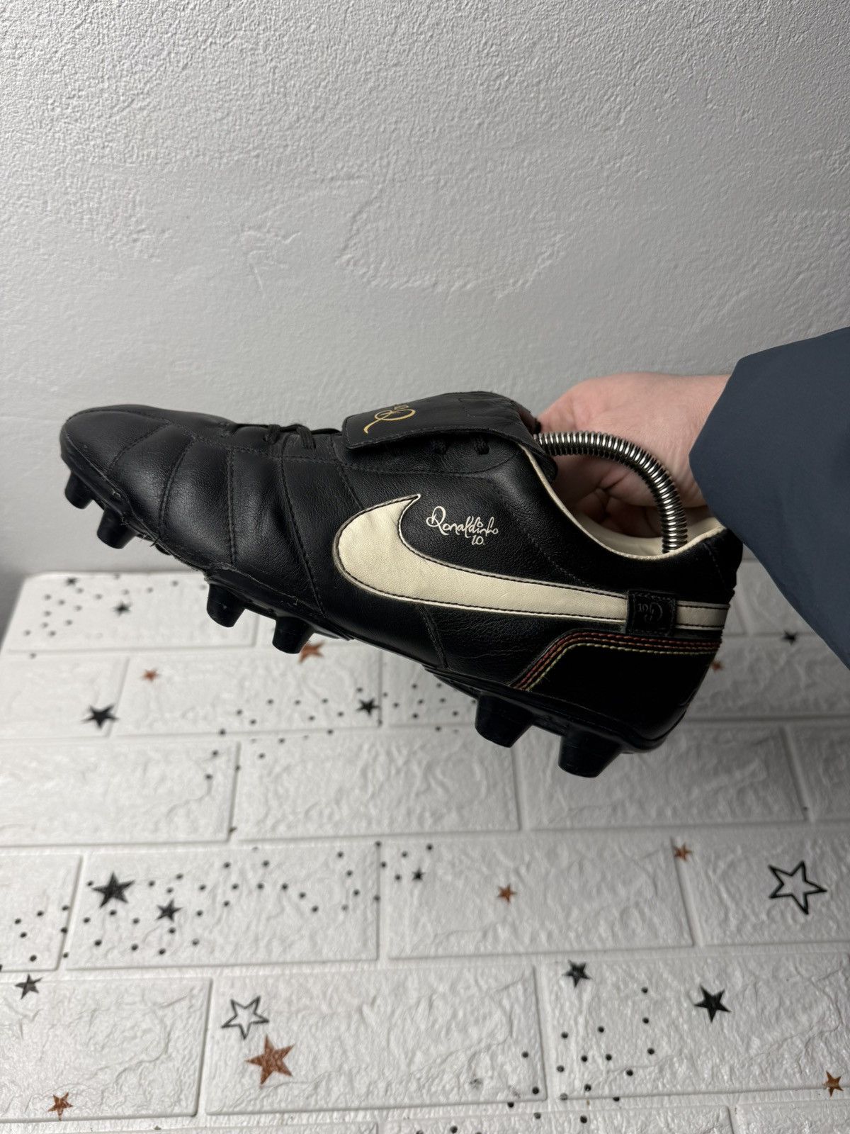 Nike NIKE TIEMPO RONALDINHO FG ELITE US10 UK9 EUR44 CLEATS BOOTS Size US 10 / EU 43 - 2 Thumbnail