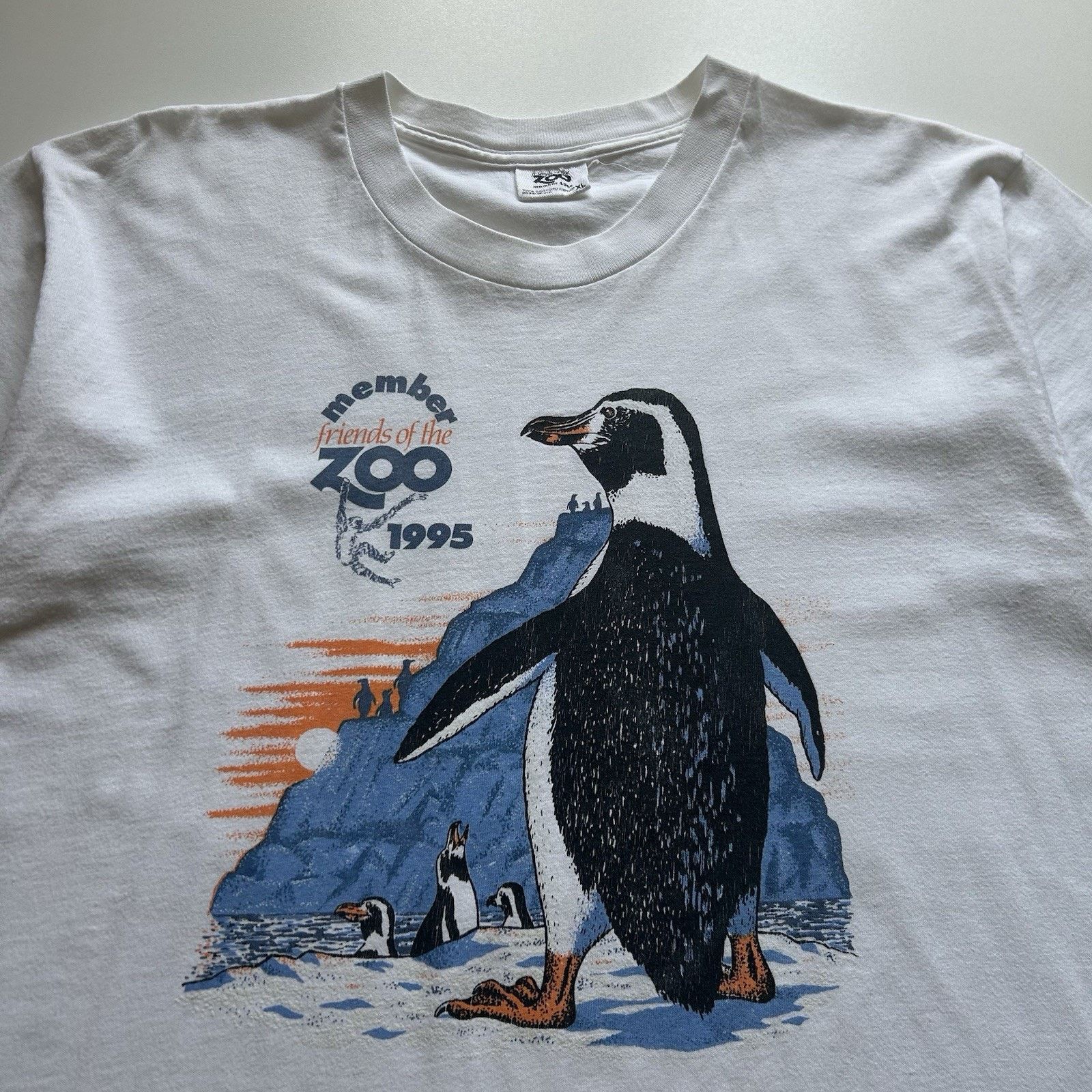 Anvil Vintage Penguins T Shirt XL 90s Animal Art 1995 Zoo Graphic Size US XL / EU 56 / 4 - 2 Thumbnail