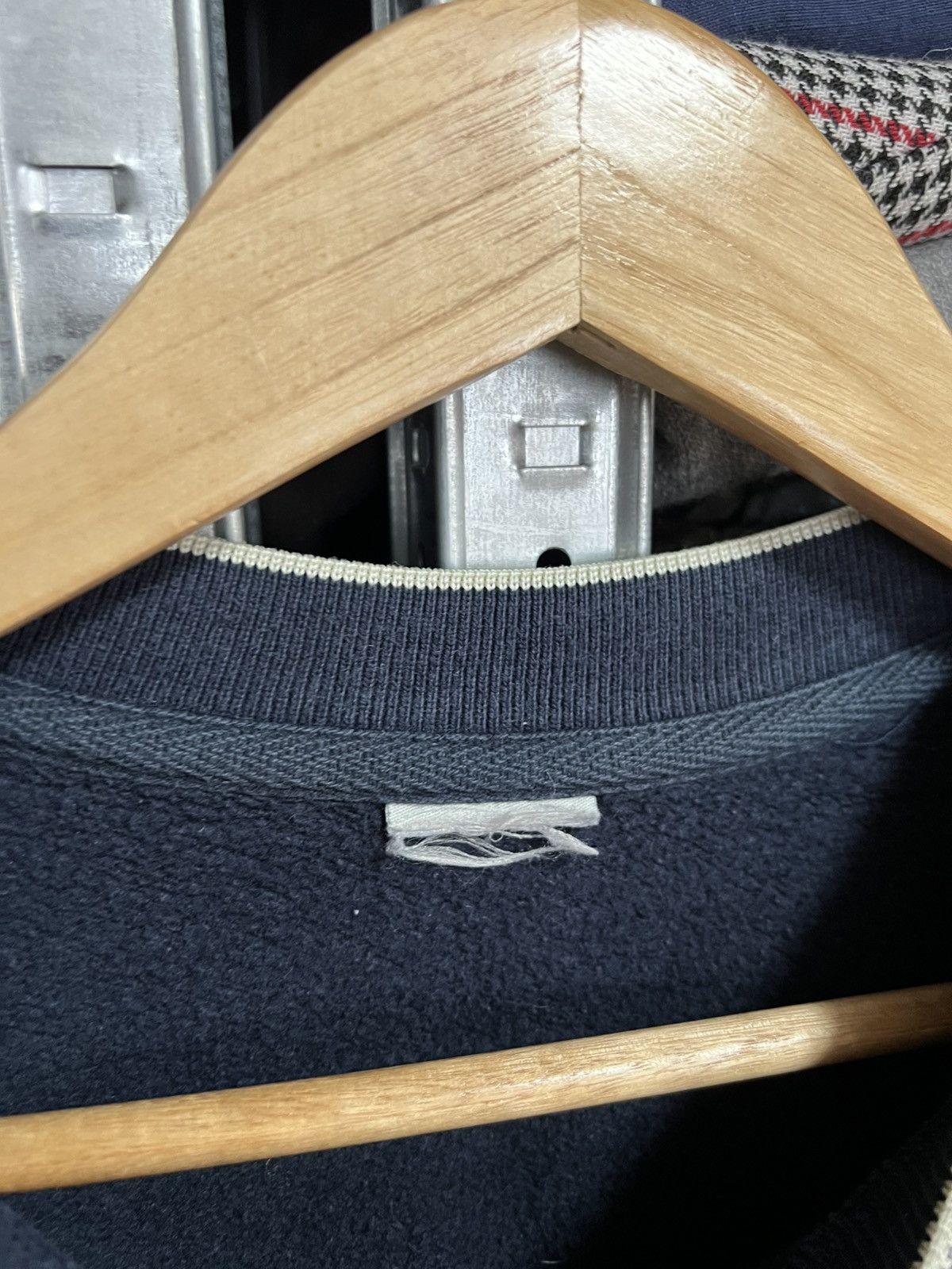 Nike Vintage Nike Navy Sweatshirt Big Central Logo Pullover Y2K Size US M / EU 48-50 / 2 - 3 Thumbnail