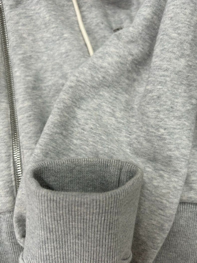 Louis Vuitton Louis Vuitton Gray Globe Logo Zip Hoodie Jacket Size US XS / EU 42 / 0 - 9 Thumbnail