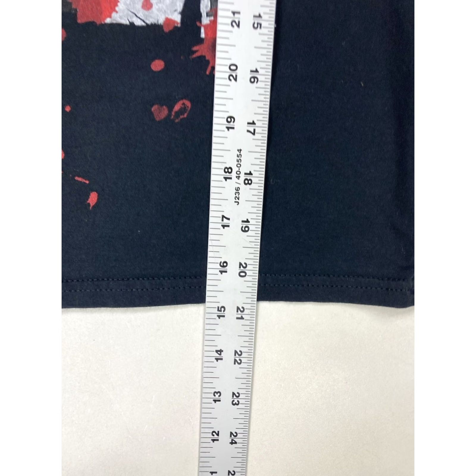 Vintage VINTAGE Universal Studios Halloween Horror Nights Don't Go Alone T-shirt Women XXS Size XXS / US 00 / IT 34 - 7 Thumbnail