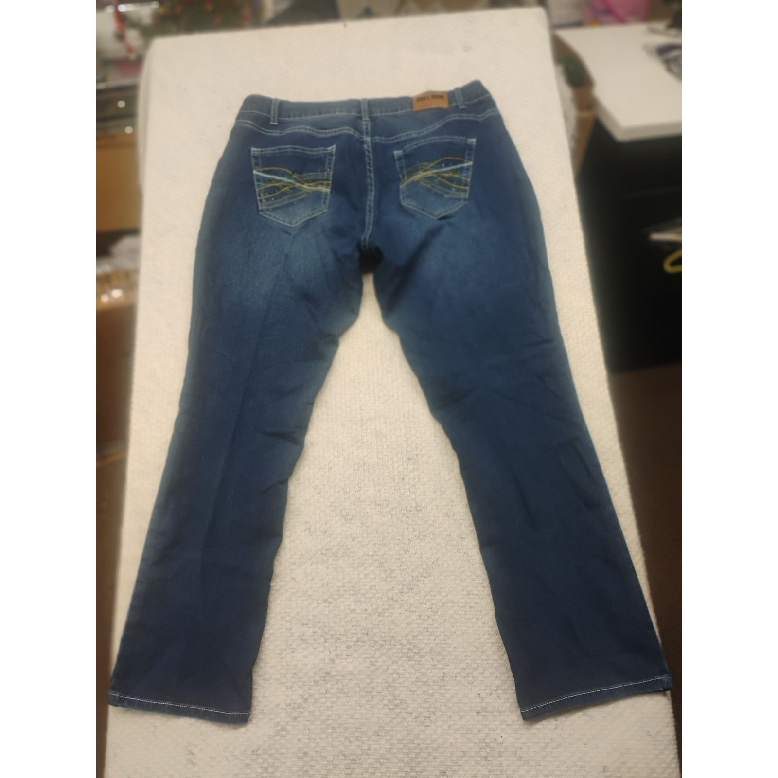 Other Jean’s Denim Women's 14W Bootcut Jeans Dark Wash Embroidered Size 28" / US 6 / IT 42 - 8 Thumbnail