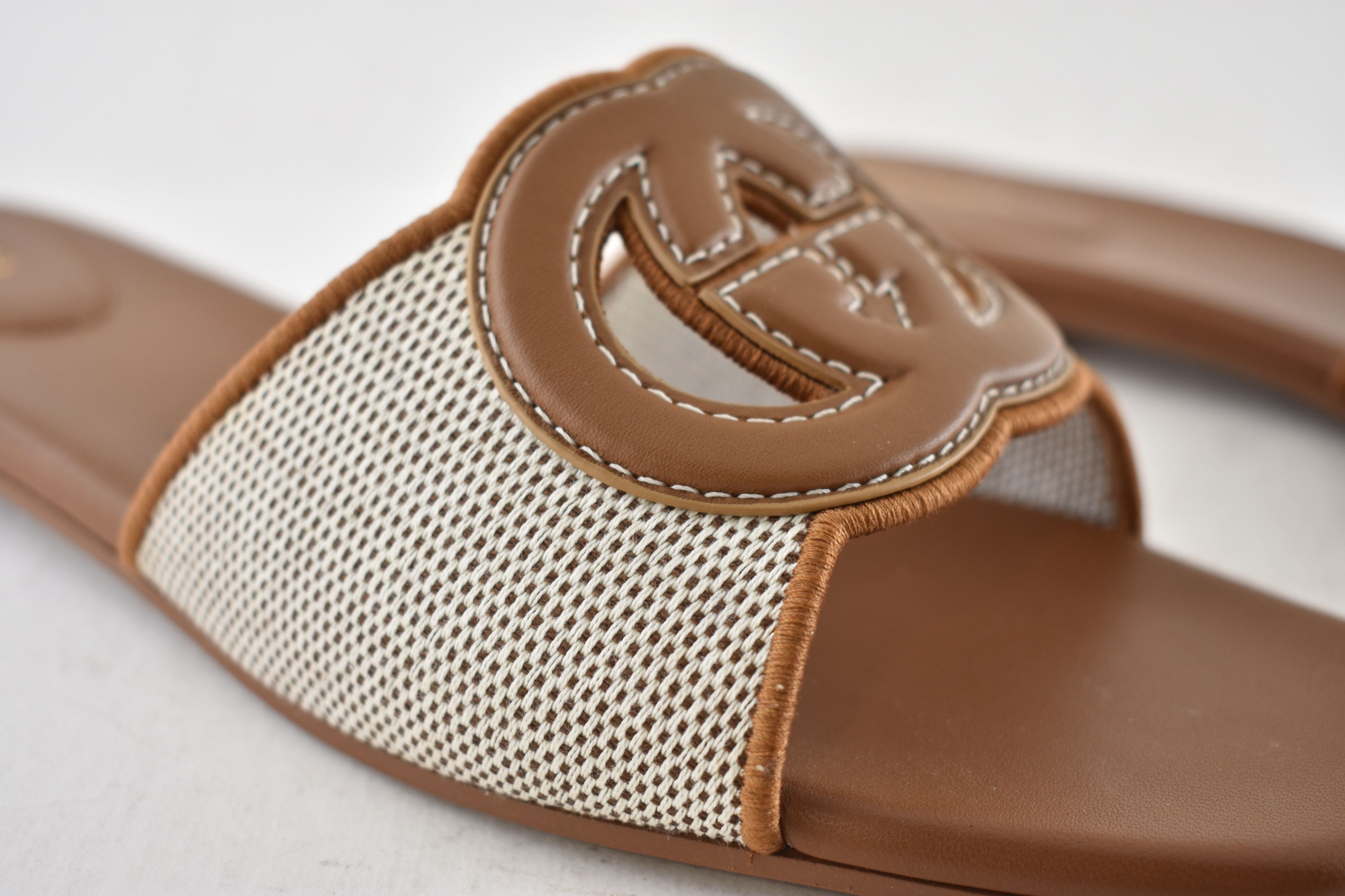 Gucci Gucci GG Interlocking Logo Brown Flat Slide Sandal 42 Size US 12 / IT 42 - 8 Thumbnail