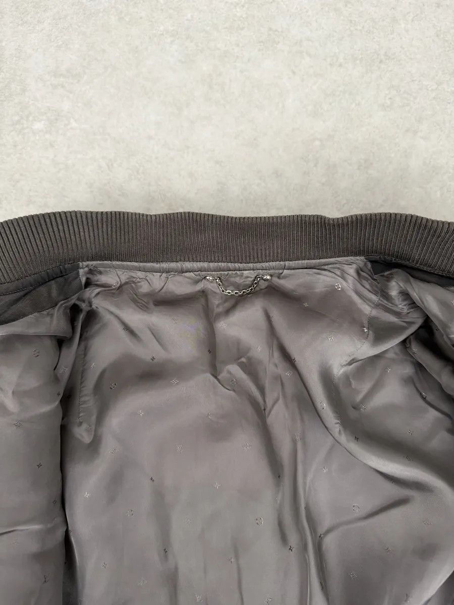 Louis Vuitton Louis Vuitton Taupe Silk Quilted Bomber Jacket Size US L / EU 52-54 / 3 - 13 Thumbnail