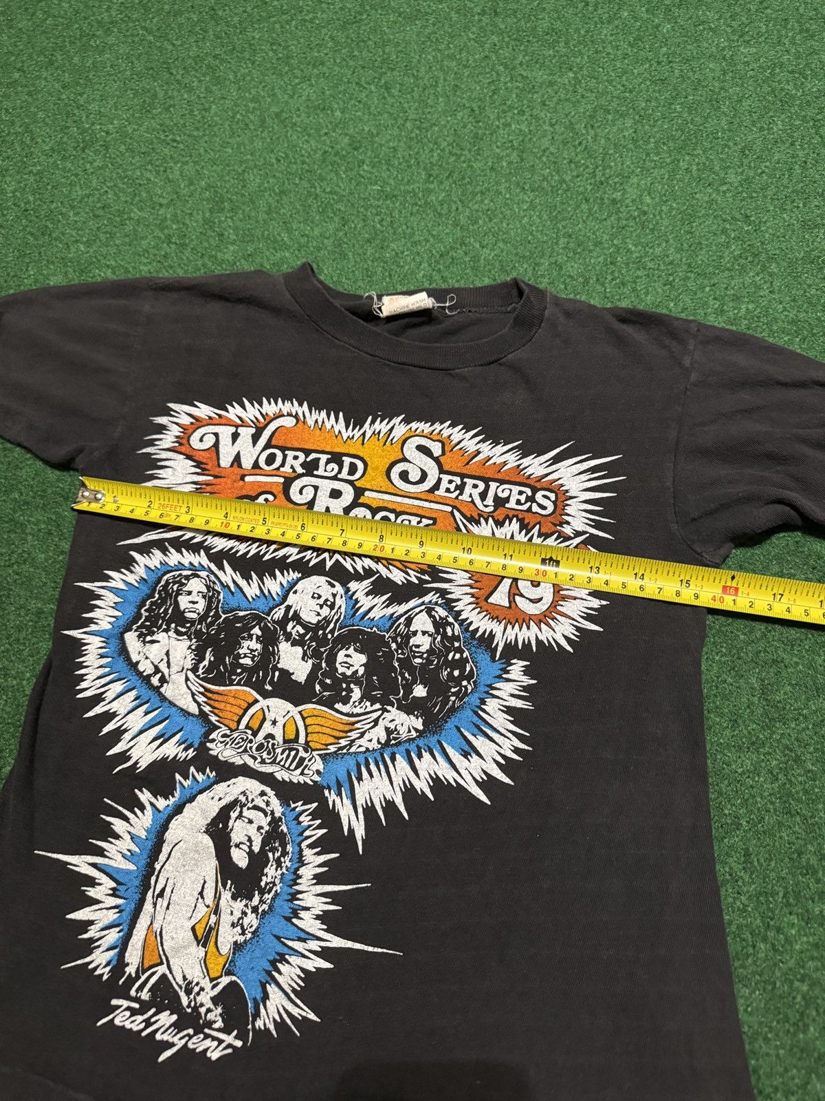 Band Tees World Series Rock 70s Aerosmith ACDC Journey 15x21 T Shirt Size US XXS / EU 40 - 6 Thumbnail
