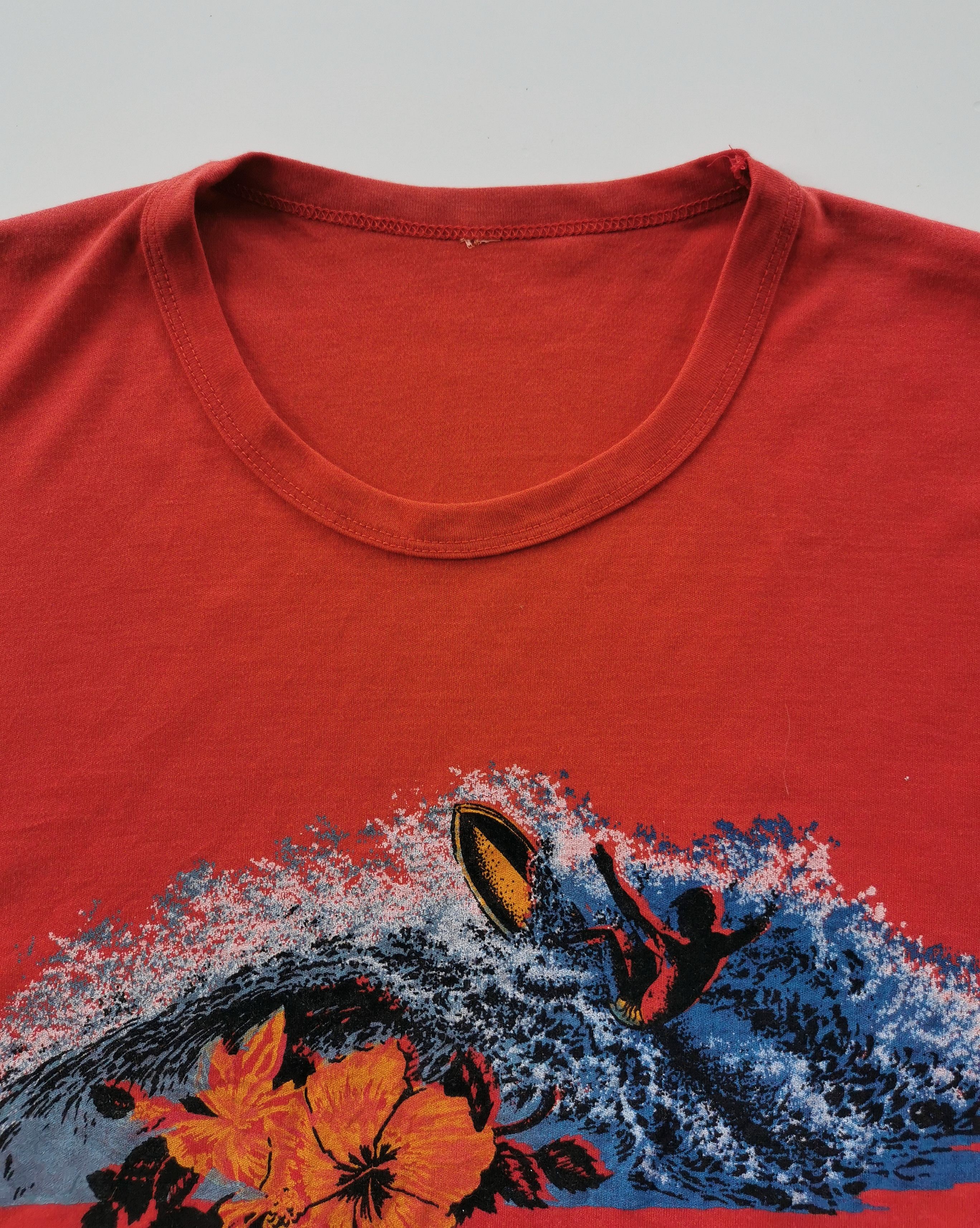 Vintage 80s Vintage Surfing Saipan Hawaii Surf Tshirt Orange Size US M / EU 48-50 / 2 - 4 Thumbnail