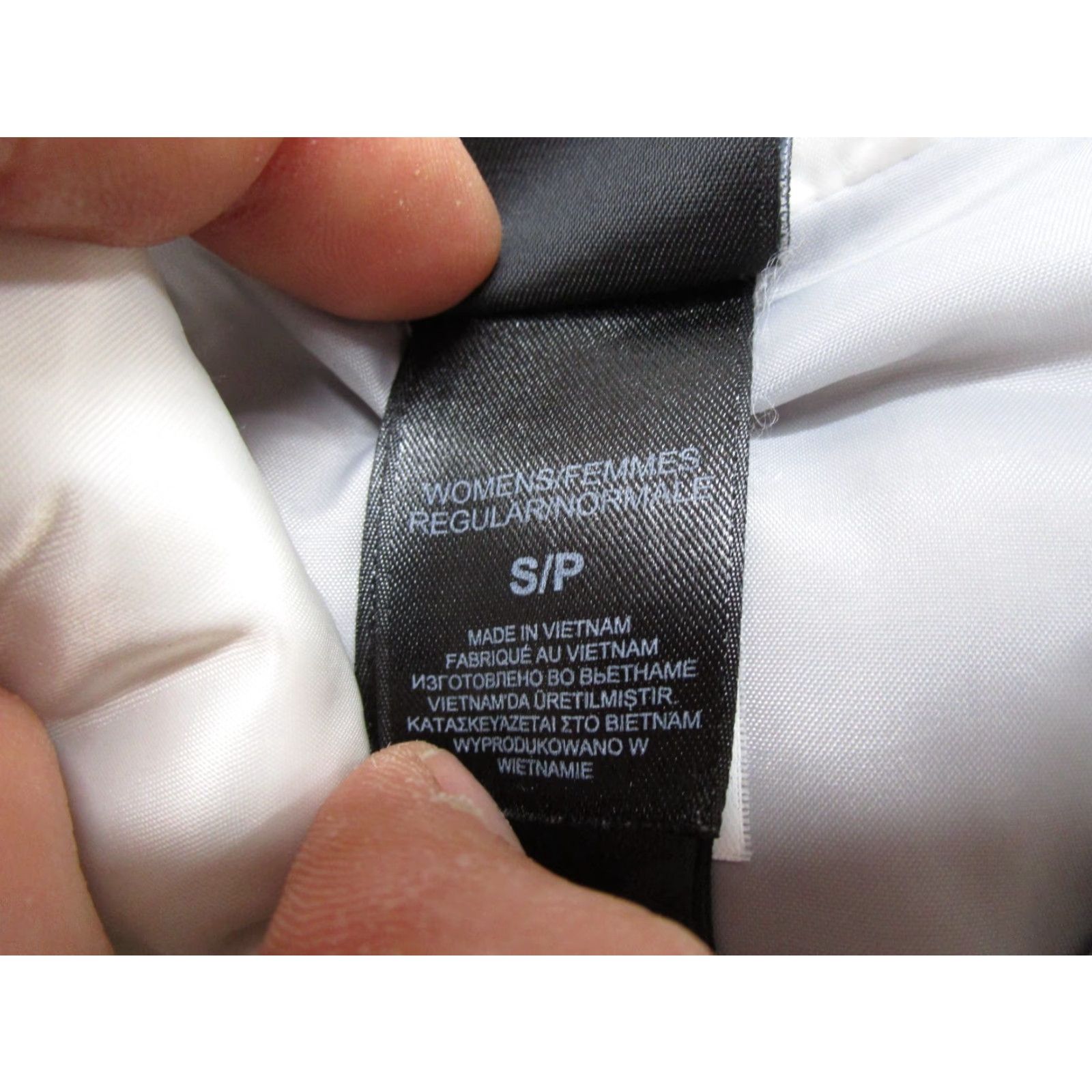 The North Face The North Face Aconcagua Women’s White 550 Puffer Jacket XS S Read Size S / US 4 / IT 40 - 3 Thumbnail