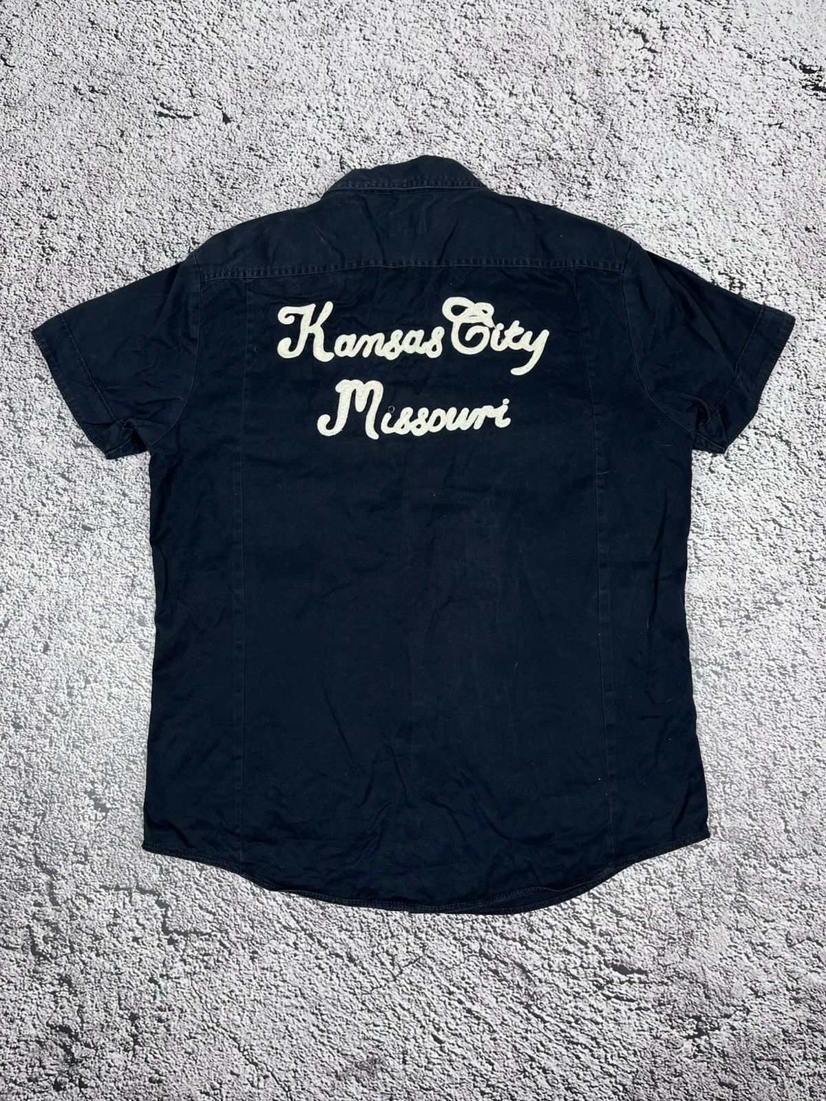 Lee Vintage 90s Lee Faded Kansas City Missouri Logo Faded Shirt Size US XL / EU 56 / 4 - 2 Thumbnail