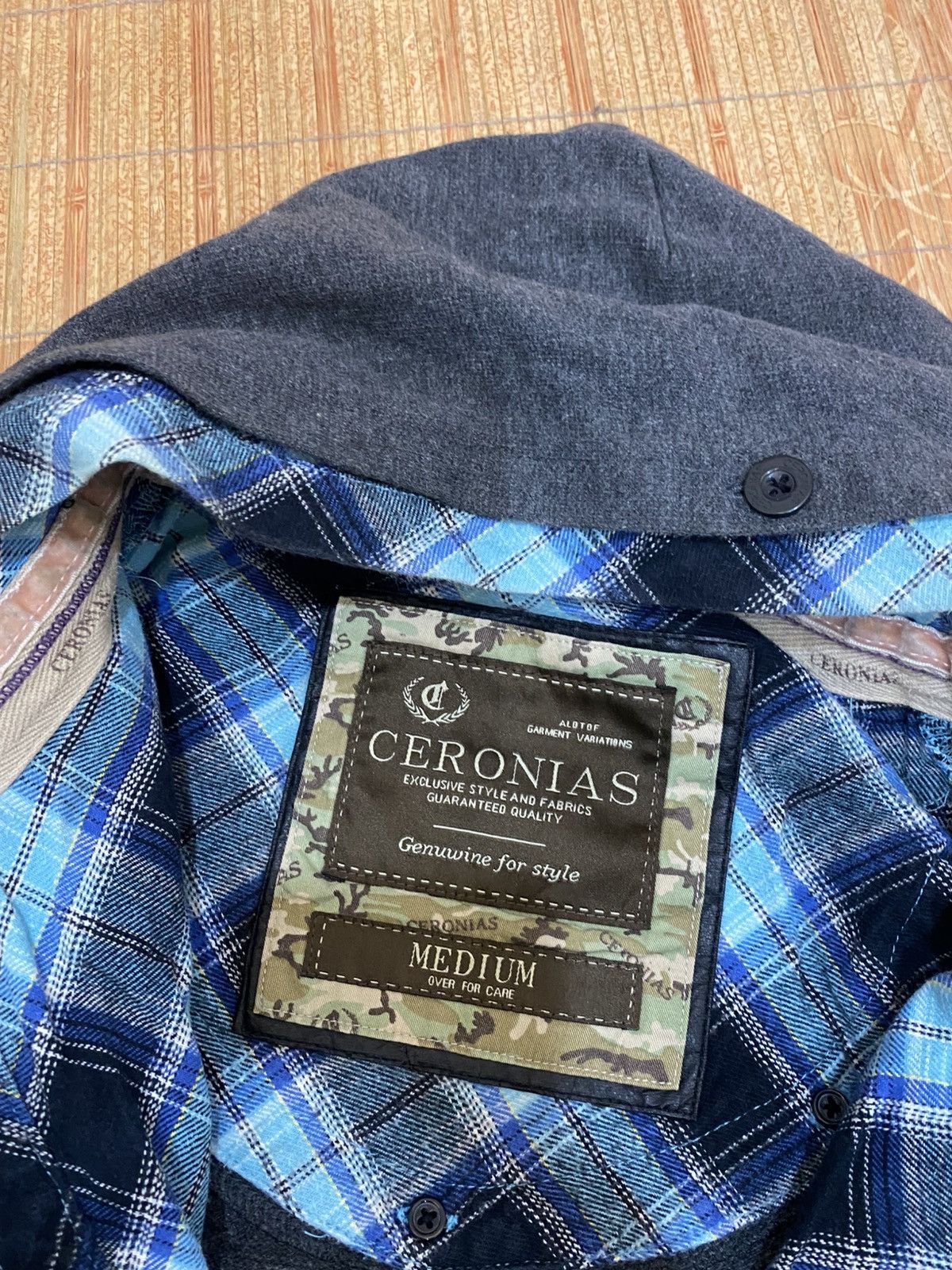 Le Grande Bleu (L.G.B.) Cronias japanese double layer hoodie lgb kmrii goa Size US M / EU 48-50 / 2 - 6 Thumbnail