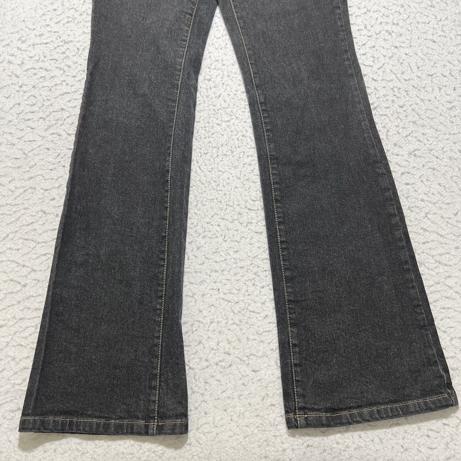 Tommy Hilfiger Vintage Tommy Hilfiger Jeans Flared Leg Gray Y2K Denim 2004 Size 28" / US 6 / IT 42 - 9 Thumbnail