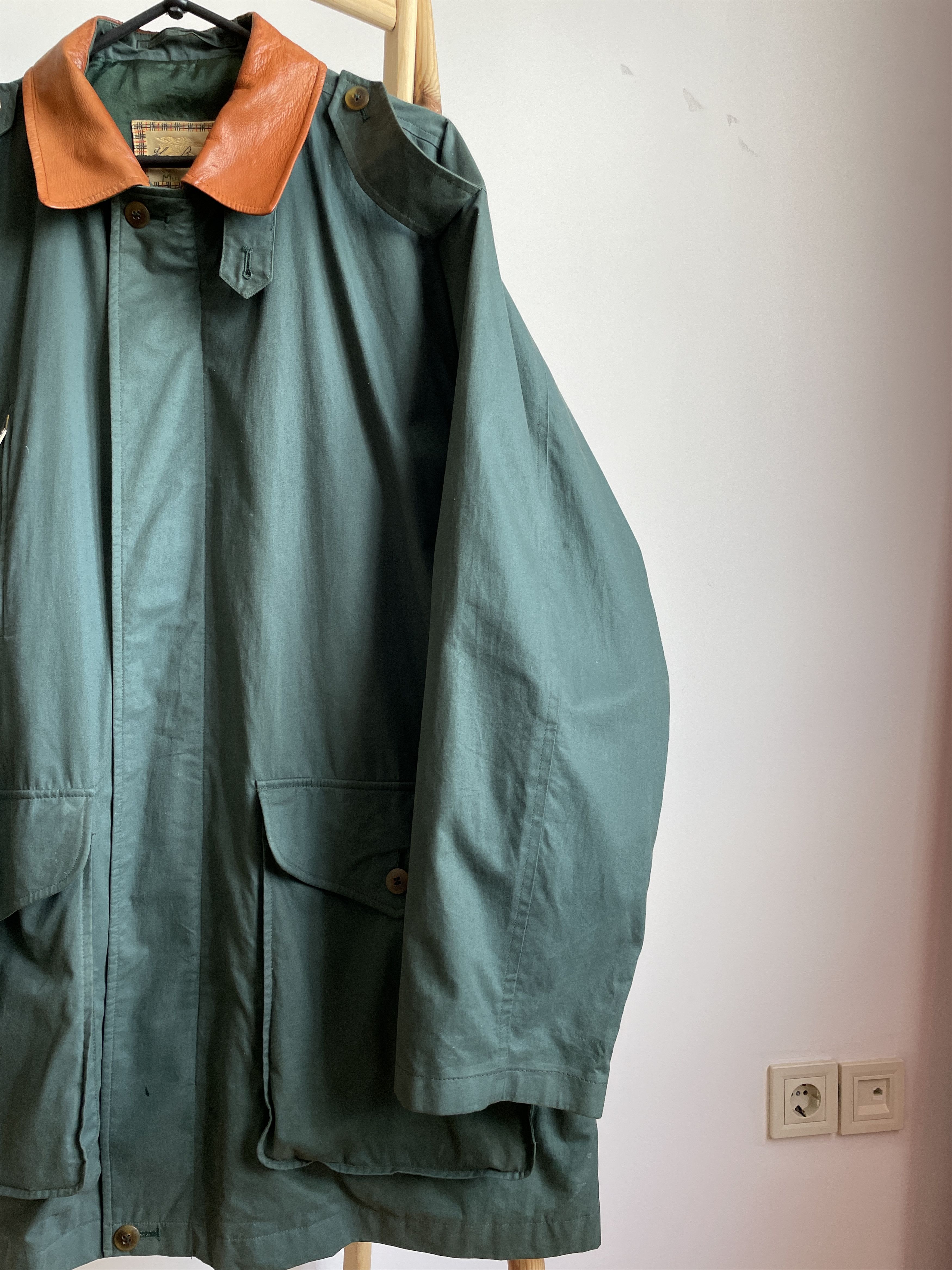 Burberry Thomas Burberry Vintage 90's Rain Jacket Size UK 48 Size US XXL / EU 58 / 5 - 6 Thumbnail