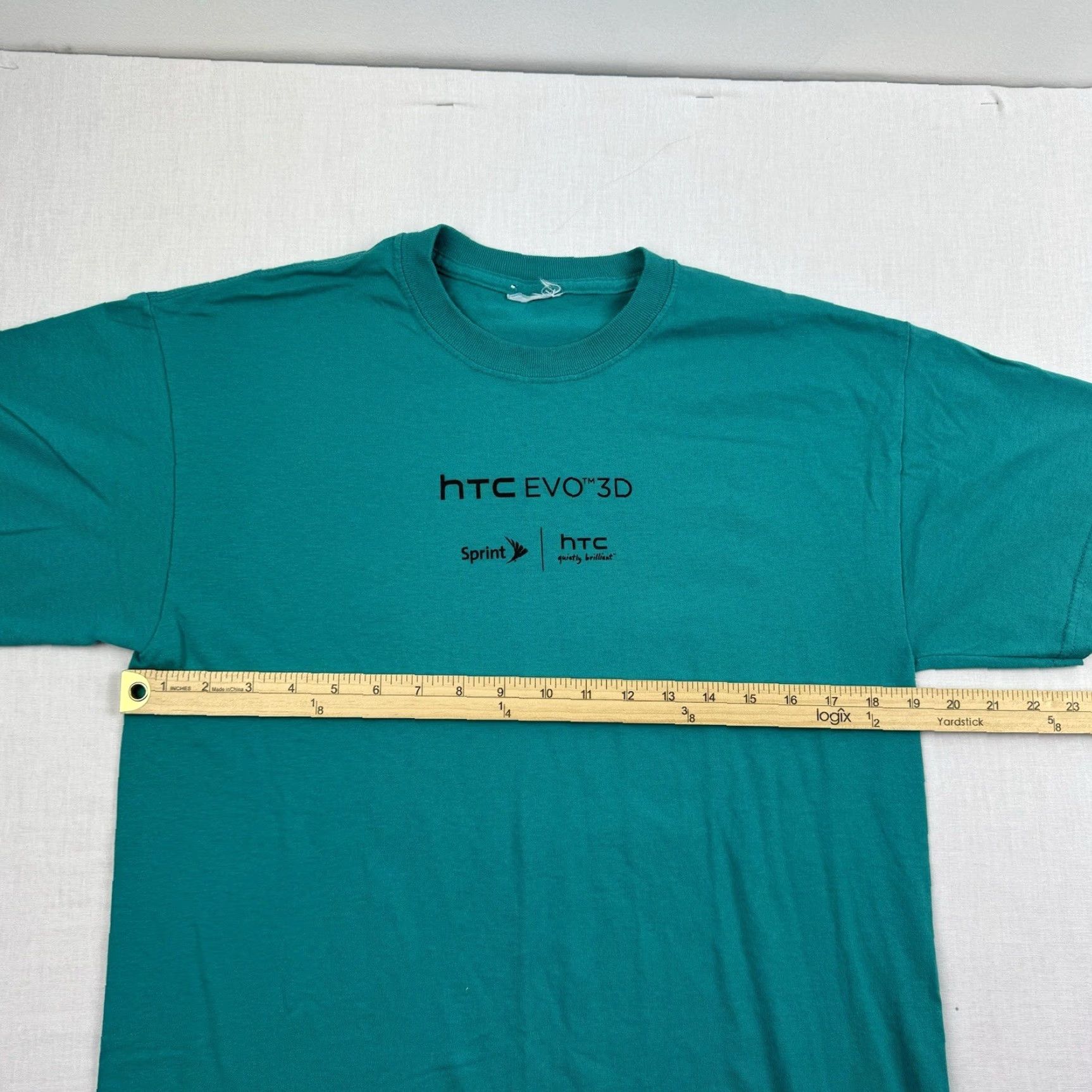 Gildan VINTAGE HTC Evo 3D Cell Phone Promotional Shirt Adult Medium Teal Green Hornet 2011 Size US M / EU 48-50 / 2 - 6 Thumbnail
