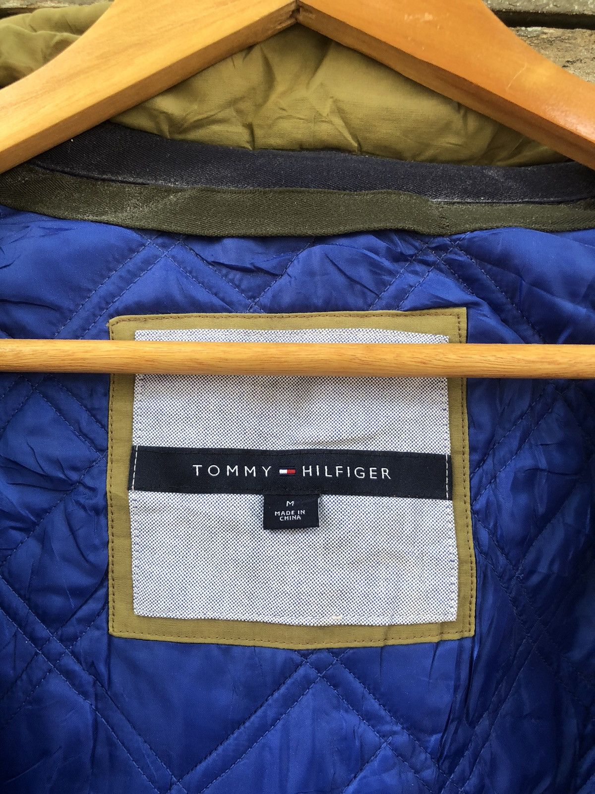 Tommy Hilfiger × Vintage Vintage Sunfaded Tommy Hilfiger Duck Canvas Jacket Size US L / EU 52-54 / 3 - 19 Thumbnail