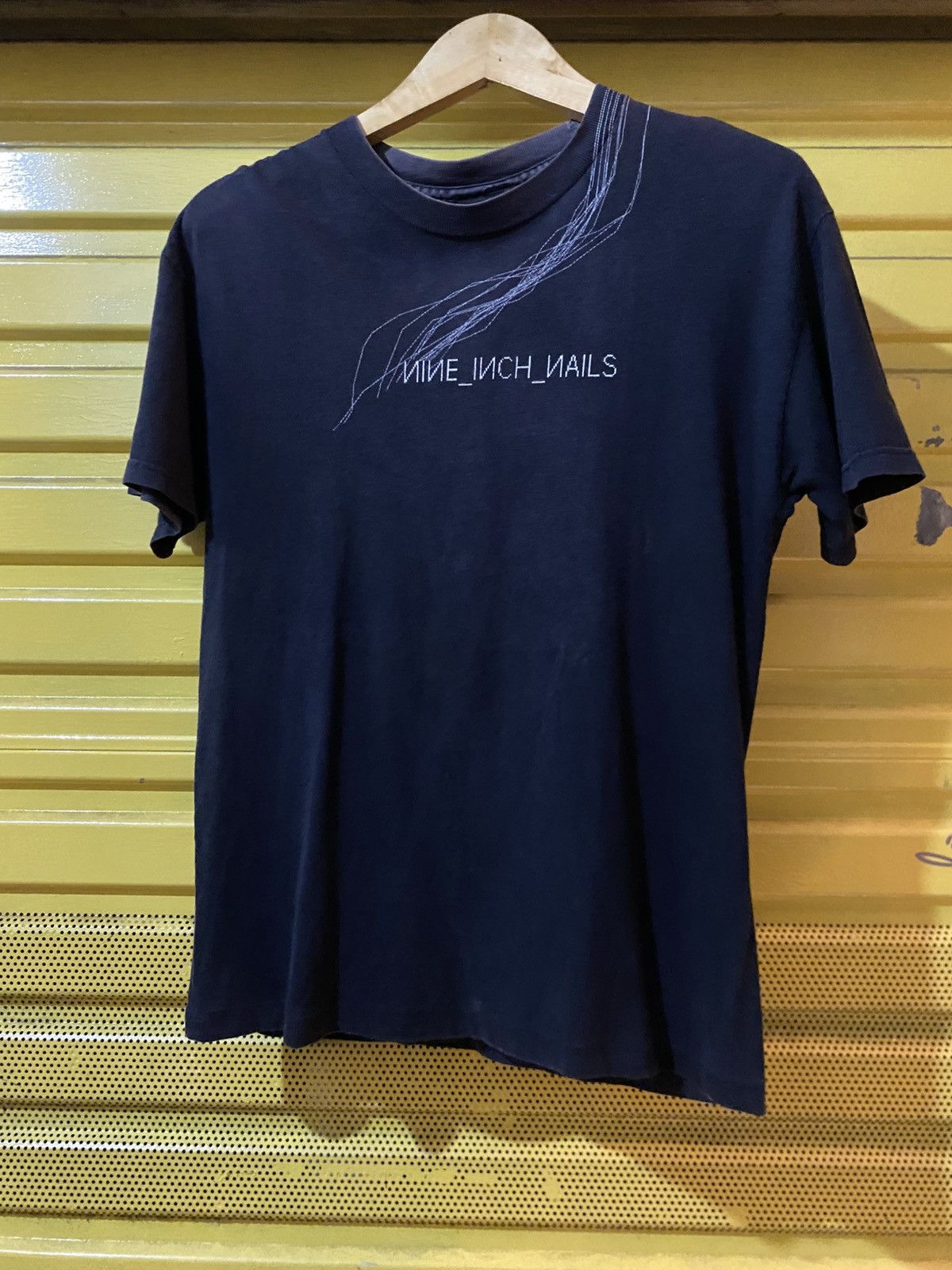 Band Tees Vintage Nine Inch Nails With Teeths band tee Size US M / EU 48-50 / 2 - 1 Thumbnail