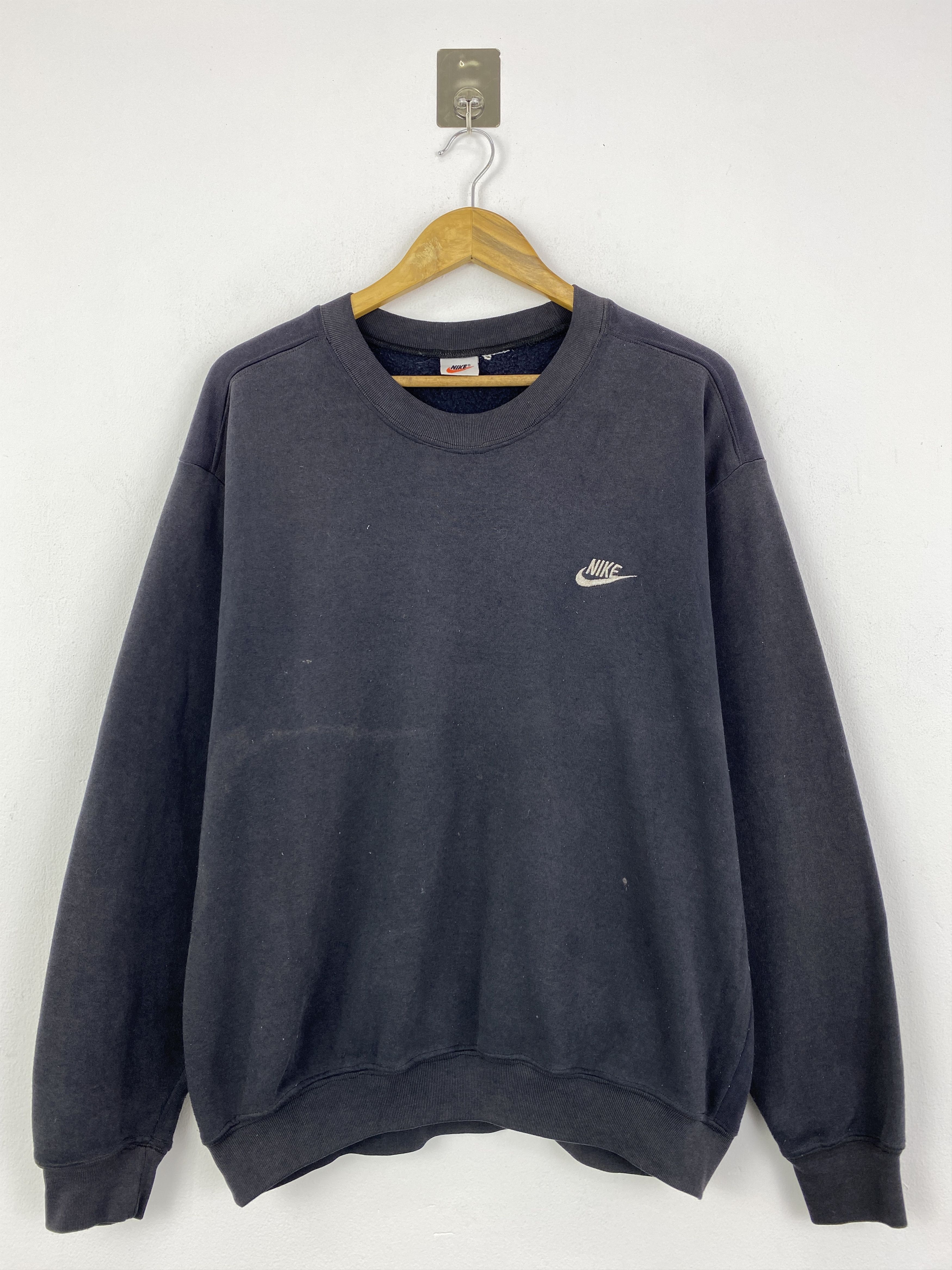 Nike Vintage 90s Nike Small Logo Crewneck Sweatshirt SH0141 Size US XL / EU 56 / 4 - 1 Thumbnail