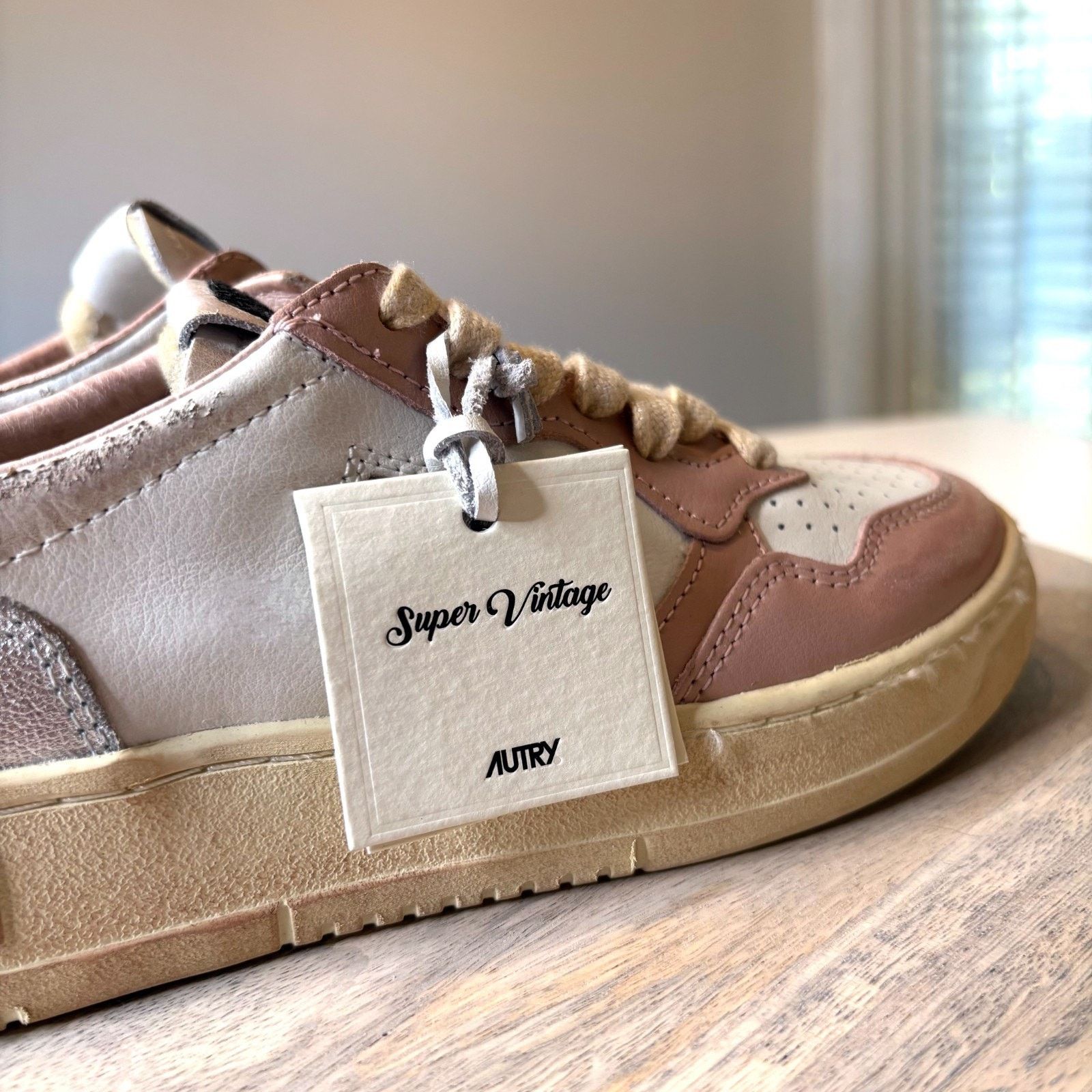 AUTRY Autry Super Vintage Pink White Beige Sneakers Women’s Sz 36 Size US 6 / IT 36 - 7 Thumbnail