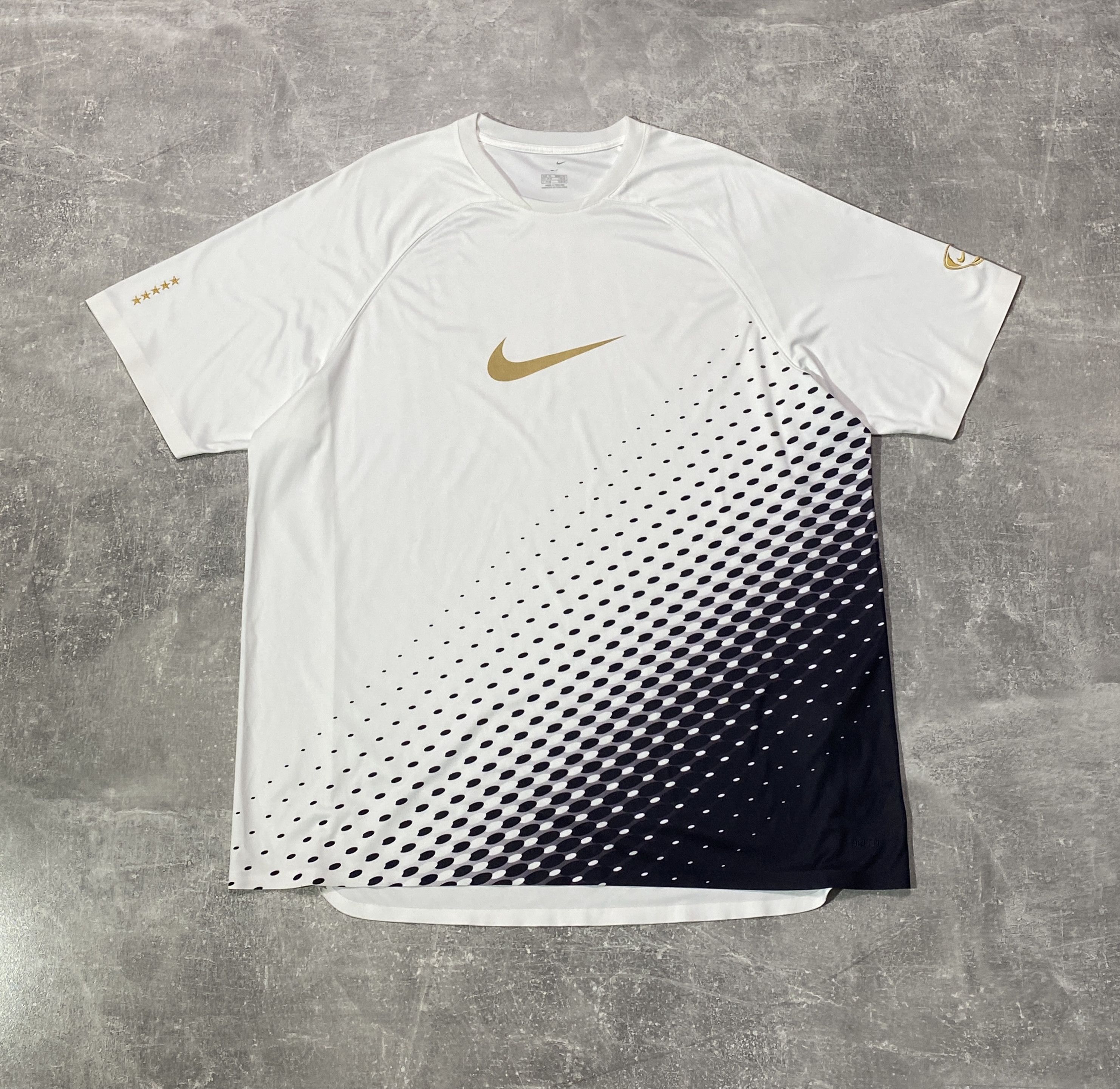 Nike Vintage Y2K Nike Center Swoosh Soccer Soccer Jersey Size US XL / EU 56 / 4 - 1 Thumbnail