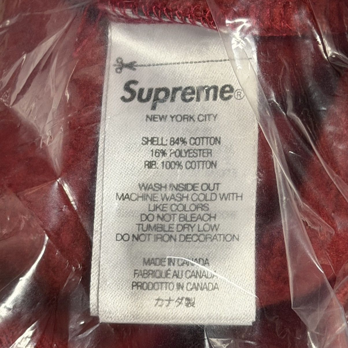 Supreme Supreme Shop Flag Half Zip Pullover - JAPAN / Small Size US S / EU 44-46 / 1 - 8 Thumbnail