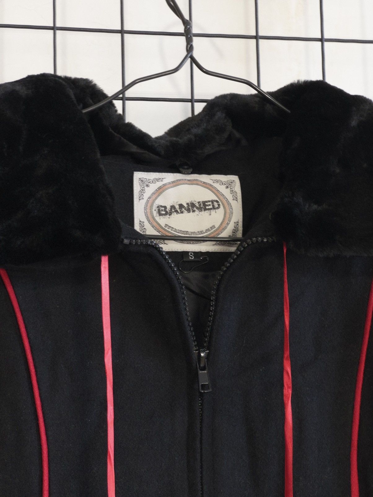 Vintage Banned retro gothic coat with bows Size S / US 4 / IT 40 - 2 Thumbnail