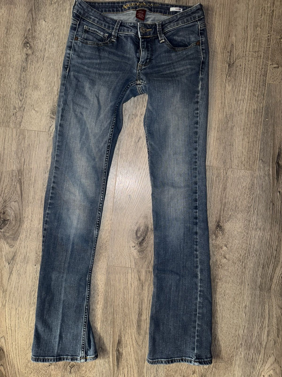 Arizona Jean Co. Arizona Jeans Early 2000’s Low-waisted, boot Cut blue jeans Size 25" / US 0 / IT 36 - 5 Thumbnail