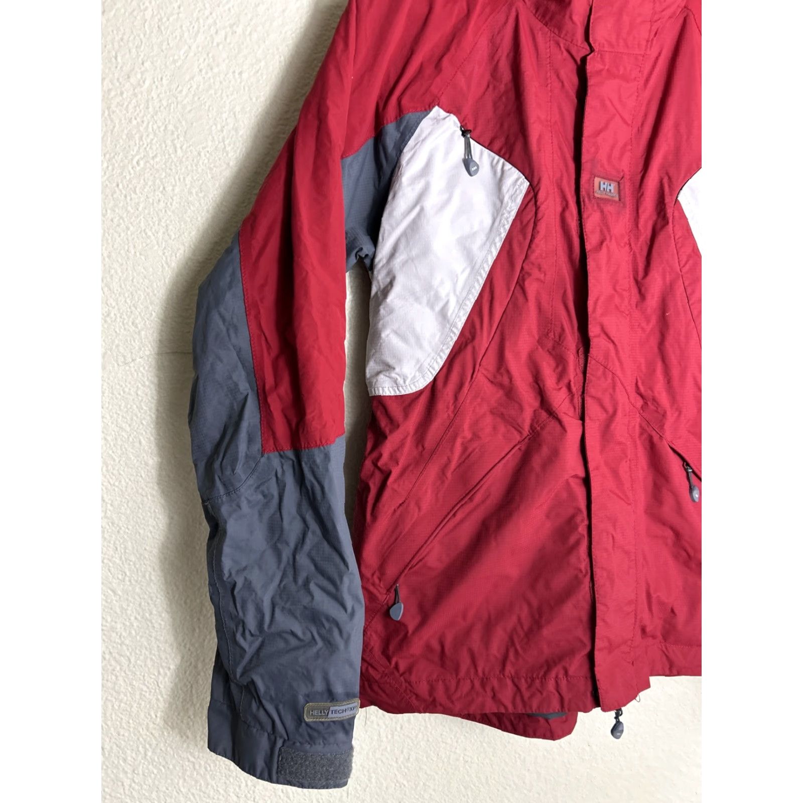 Helly Hansen VINTAGE Helly Hansen Women's Red Helly Tech XP Jacket Ski Full Zip Hooded Zip-Sleeve Winter Size S / US 4 / IT 40 - 2 Thumbnail