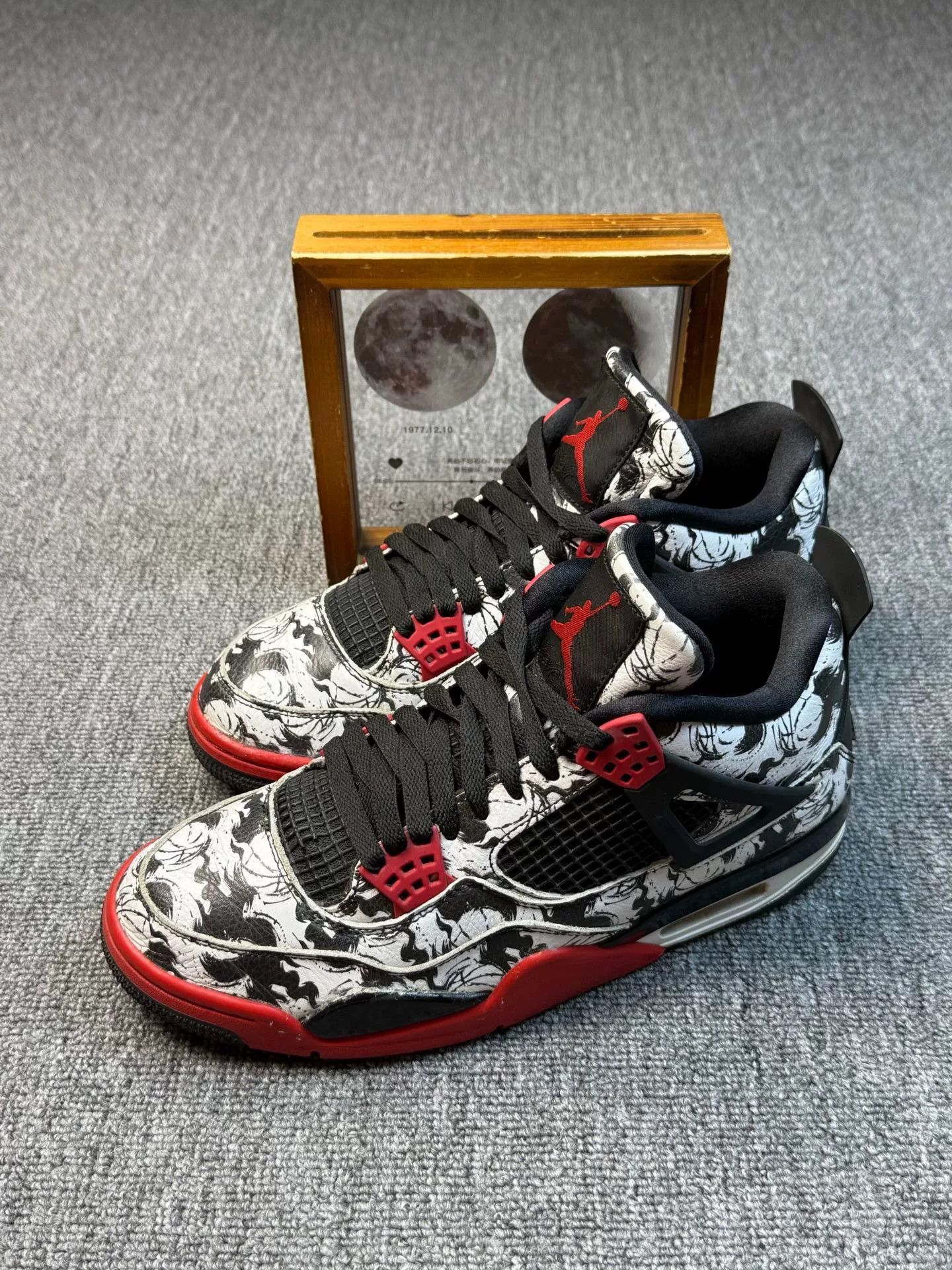 Nike Nike AJ4 Black Lowtop Sneakers 9 Men Size US 9 / EU 42 - 1 Thumbnail