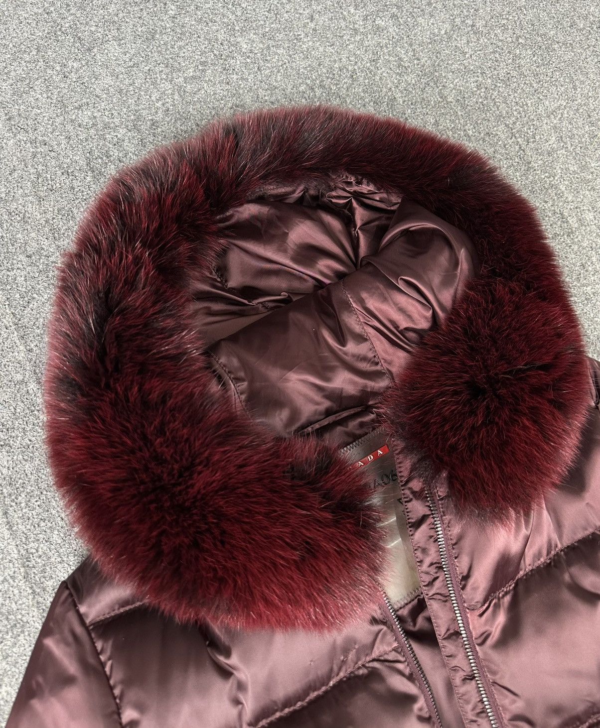 Prada Prada - 09 Down Zip-Up Nylon Hooded Jacket Fox Fur - Maroon Size M / US 6-8 / IT 42-44 - 11 Thumbnail