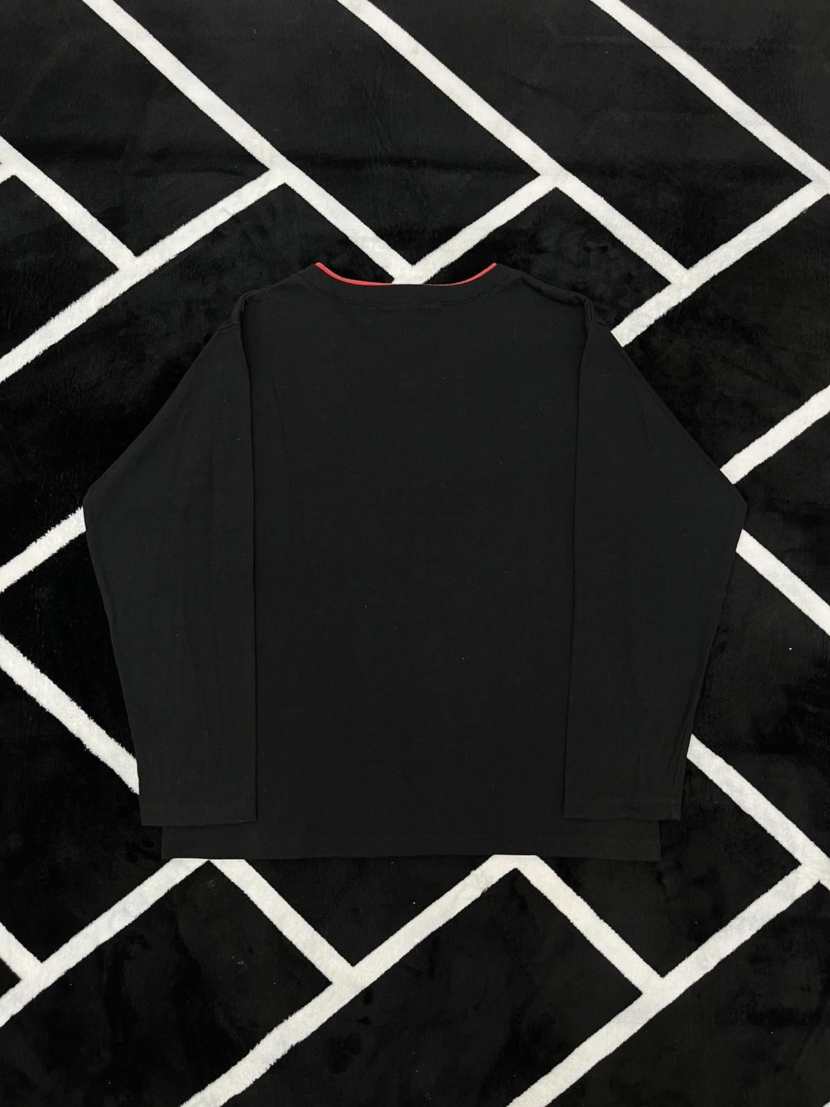 Japanese Brand Archival Japanese Grunge Graphic Longsleeve V-Neck Shirt Size US M / EU 48-50 / 2 - 9 Thumbnail