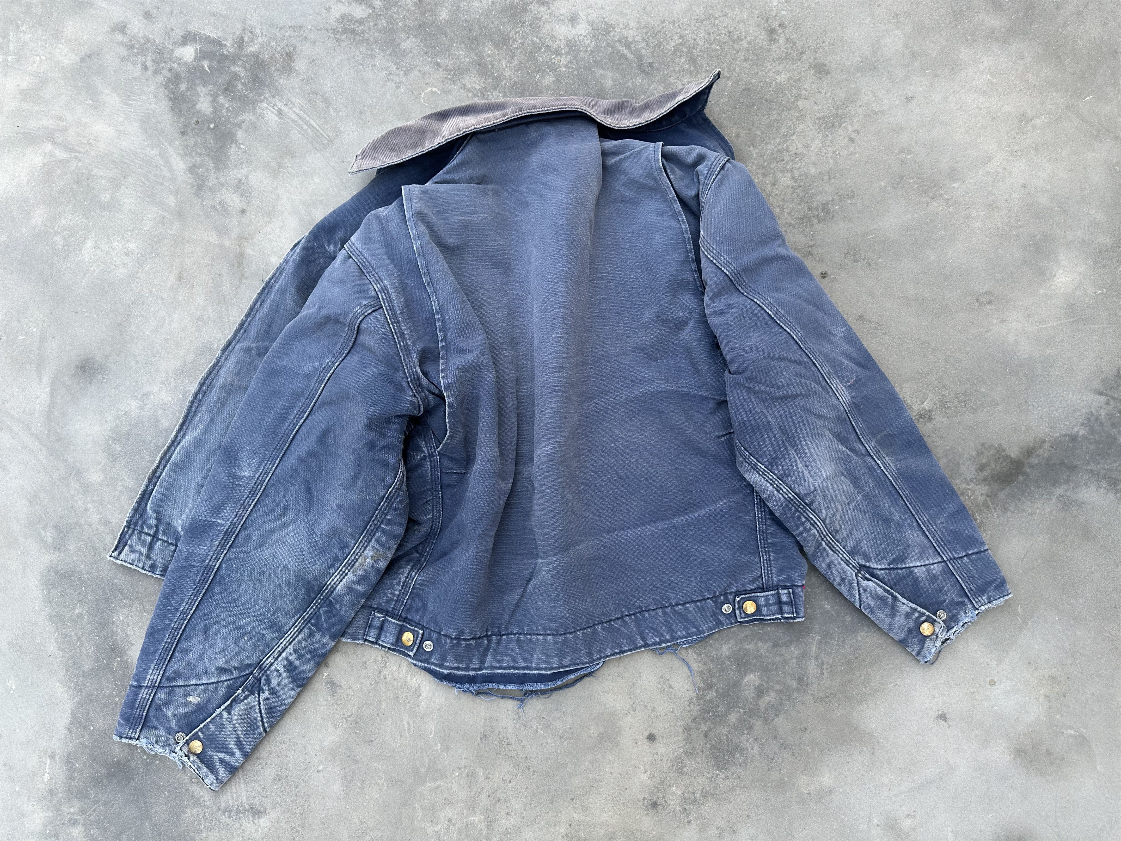 Carhartt Vintage Carhartt Detroit Jacket – Faded Navy / Sun-Faded Size US L / EU 52-54 / 3 - 8 Thumbnail