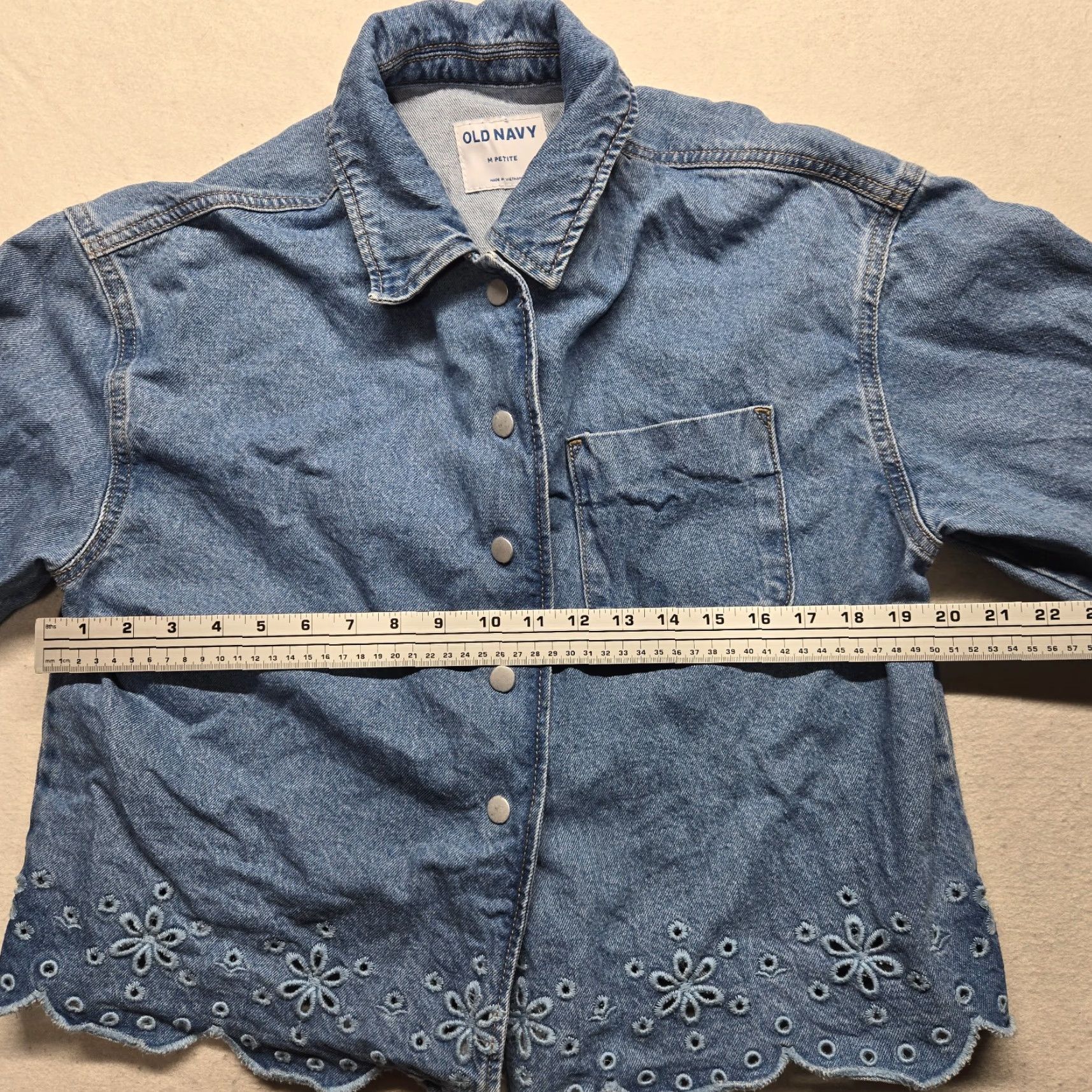 Old Navy Old Navy Denim Jacket Button Up Long Sleeve Women M Petite Blue Denim Jacket 90s Classic Outdoor Pockets Collared Lightweight Casual Womens Size M / US 6-8 / IT 42-44 - 6 Thumbnail