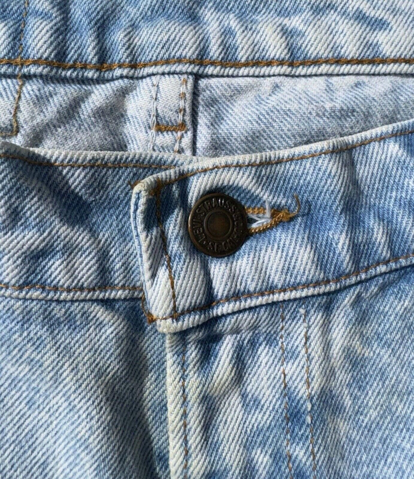 Levi's Vintage Levis 550 Light Wash Orange Tab Denim Jeans Sz 36x30 Size US 36 / EU 52 - 4 Thumbnail